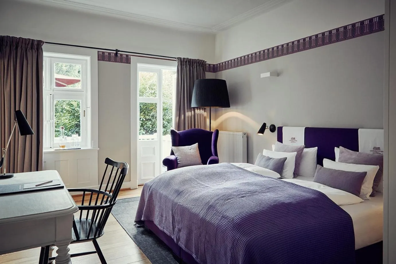 Photo of the whole room, Bed in Landhaus Flottbek Boutique Hotel