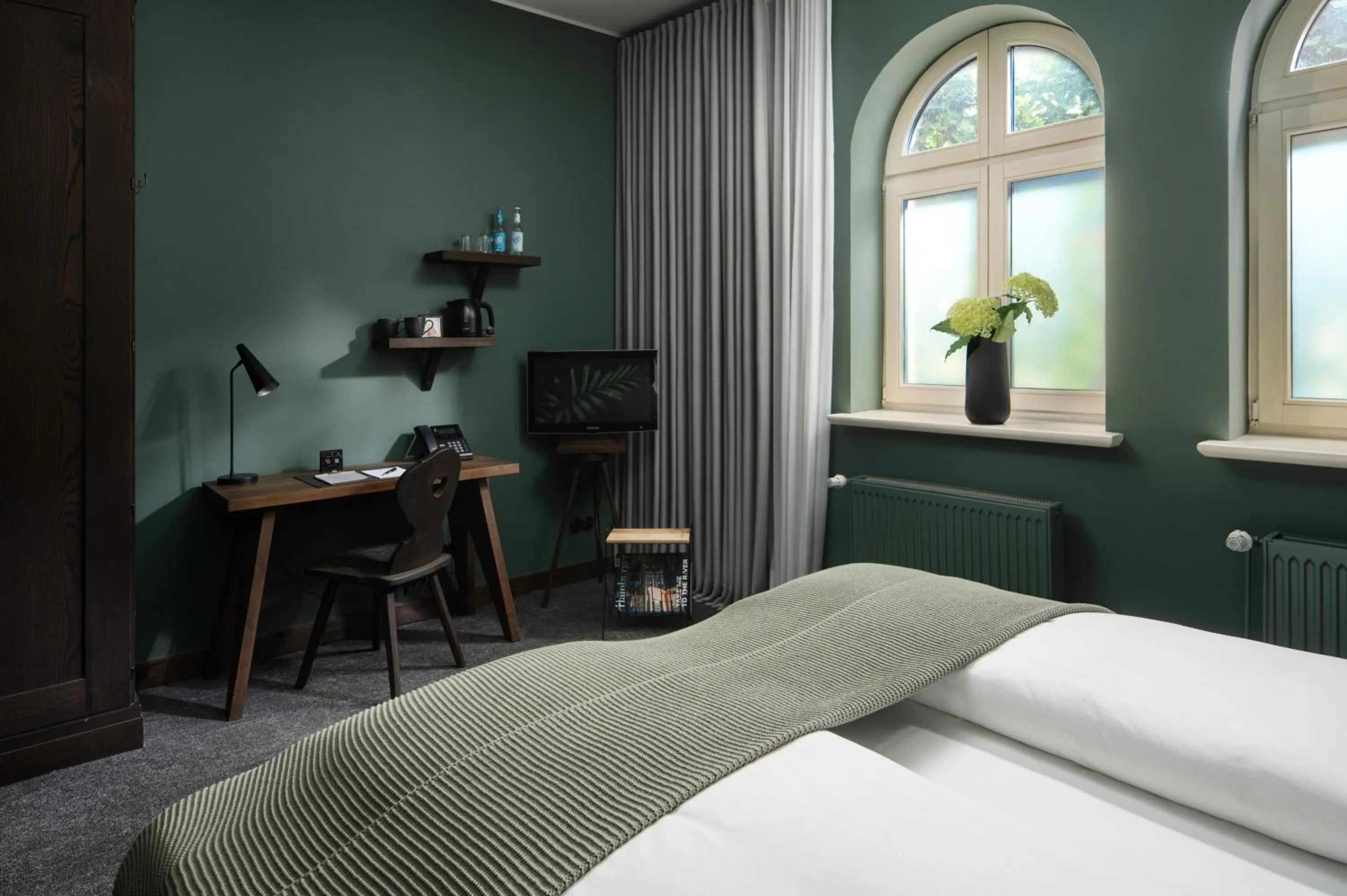 Photo of the whole room, Bed in Landhaus Flottbek Boutique Hotel