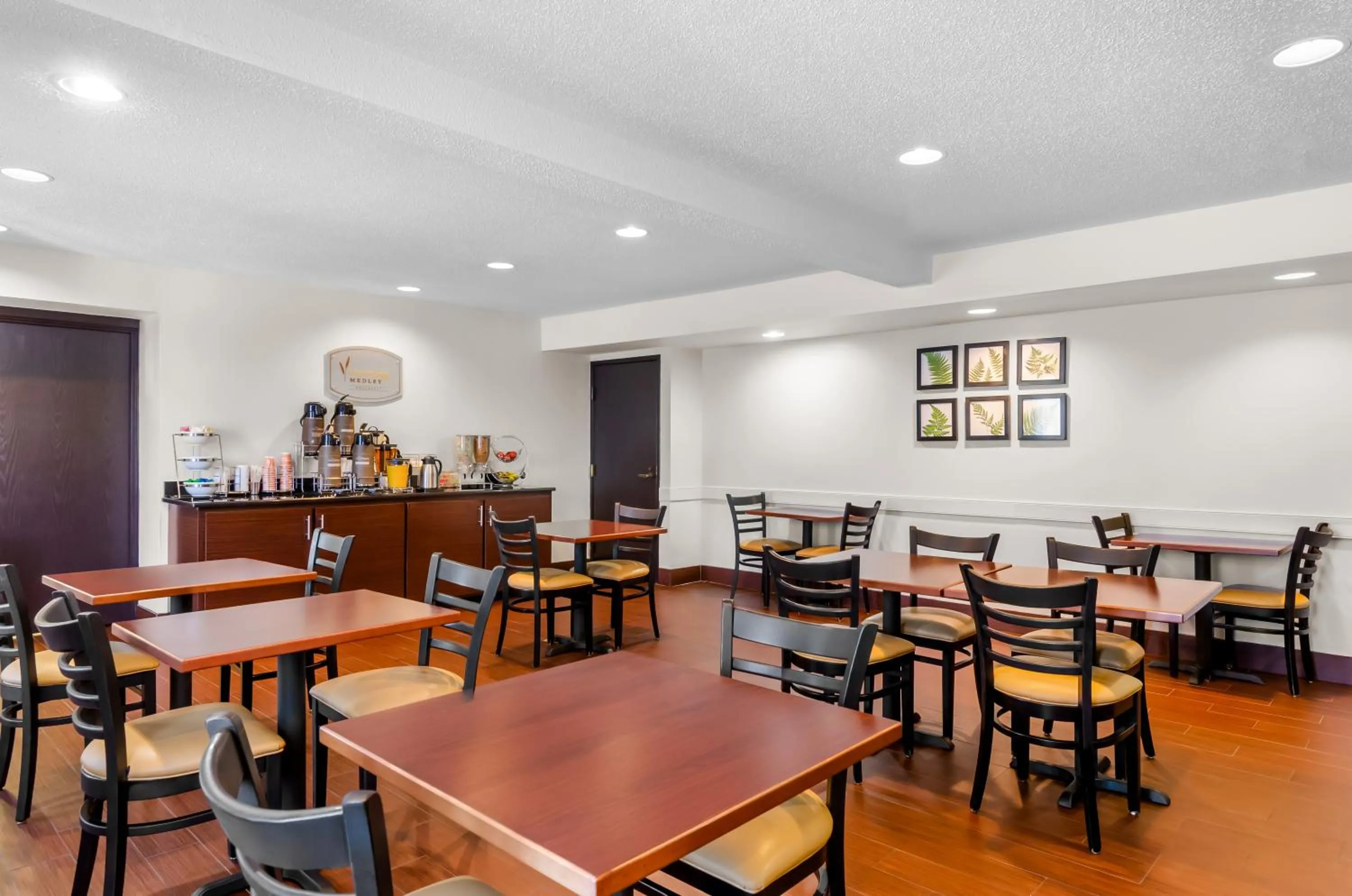 Breakfast in Sleep Inn Beaver- Beckley