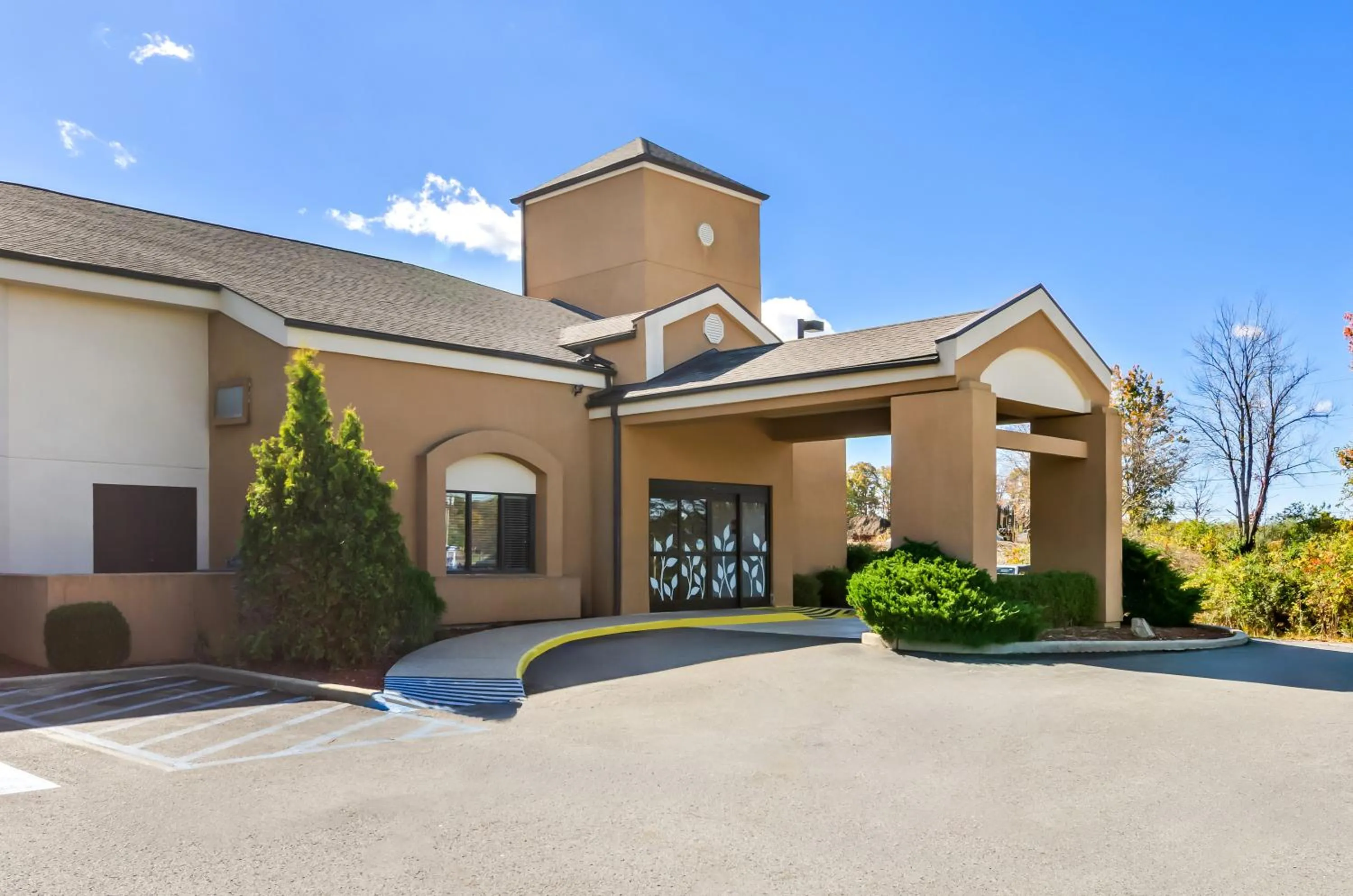 Property building in Sleep Inn Beaver- Beckley