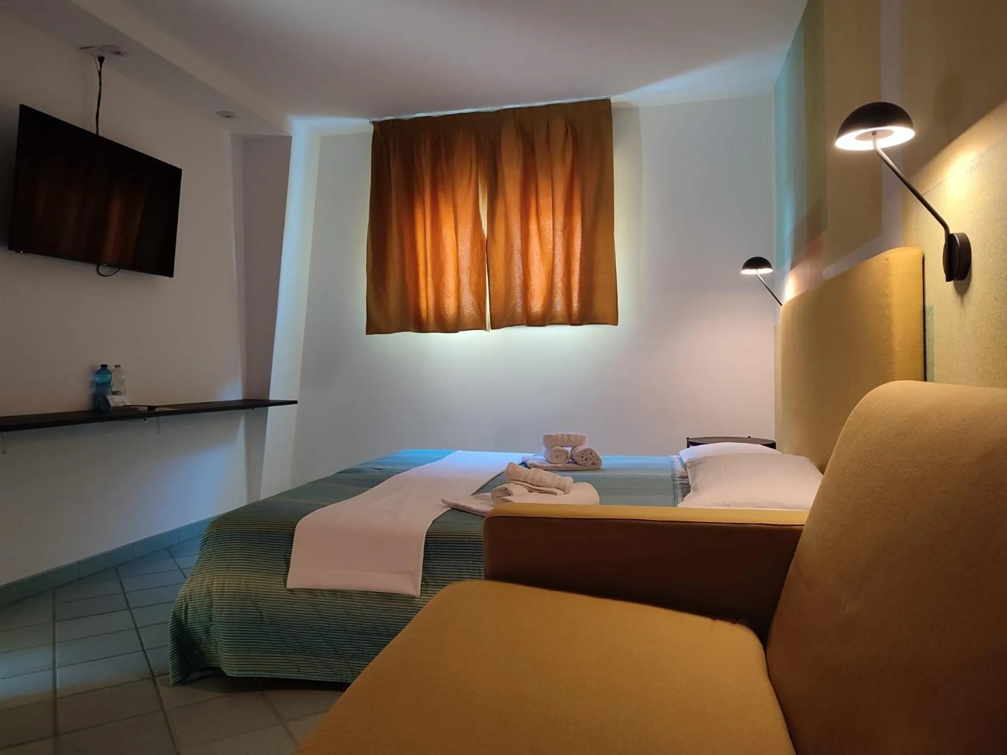 Bedroom, Bed in Hotel Alisei