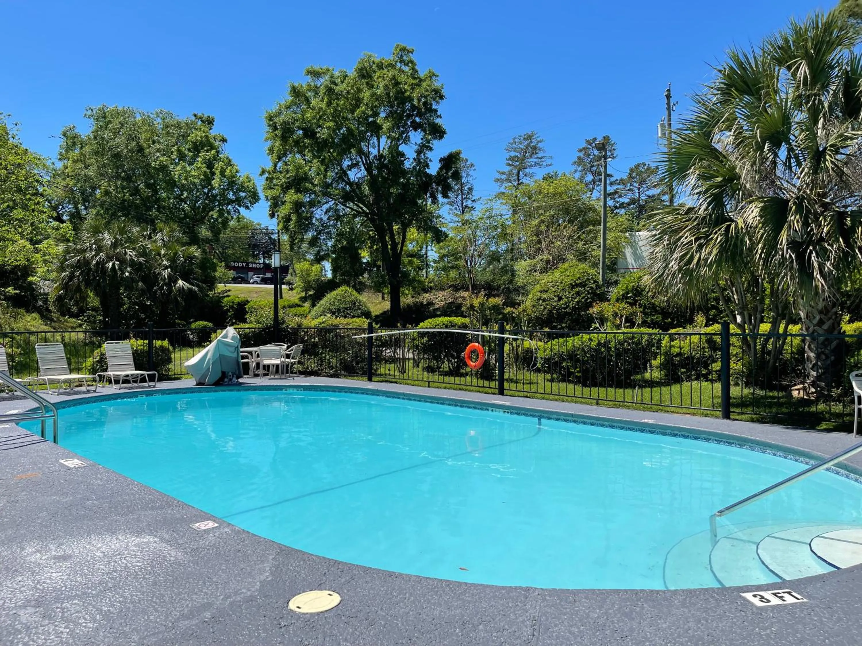 Swimming pool in Best Western Tallahassee Downtown Inn and Suites