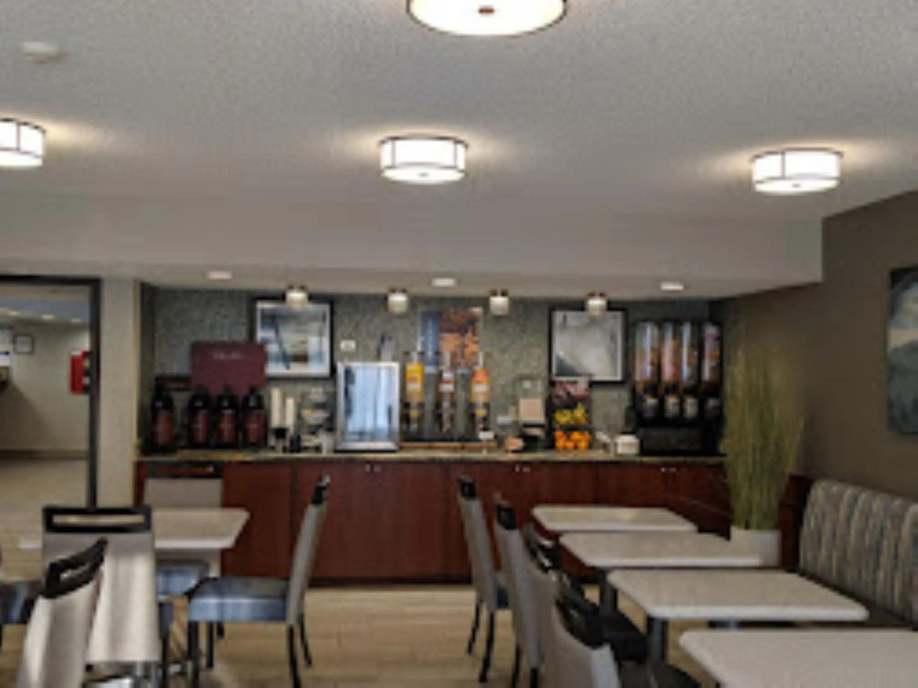 Breakfast in Best Western Tallahassee Downtown Inn and Suites