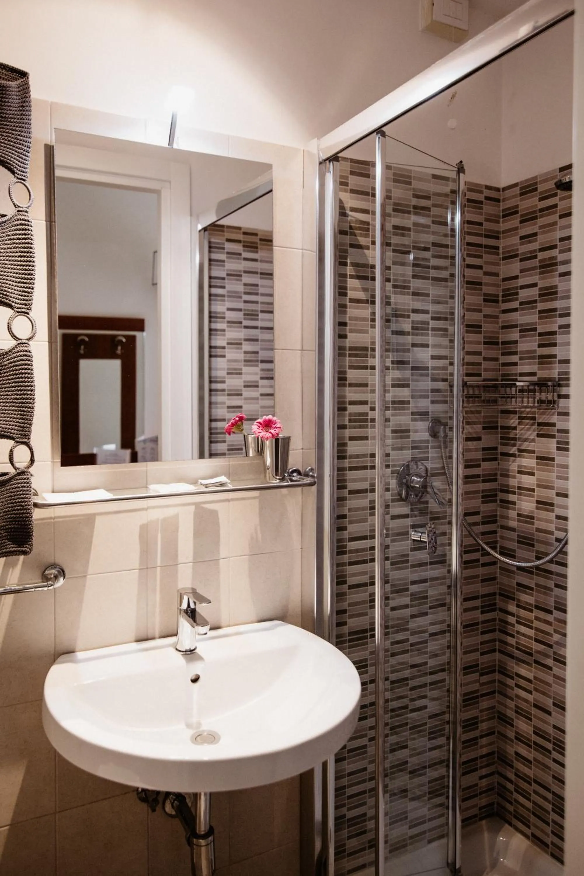 Bathroom in La Girandola Bed & Breakfast