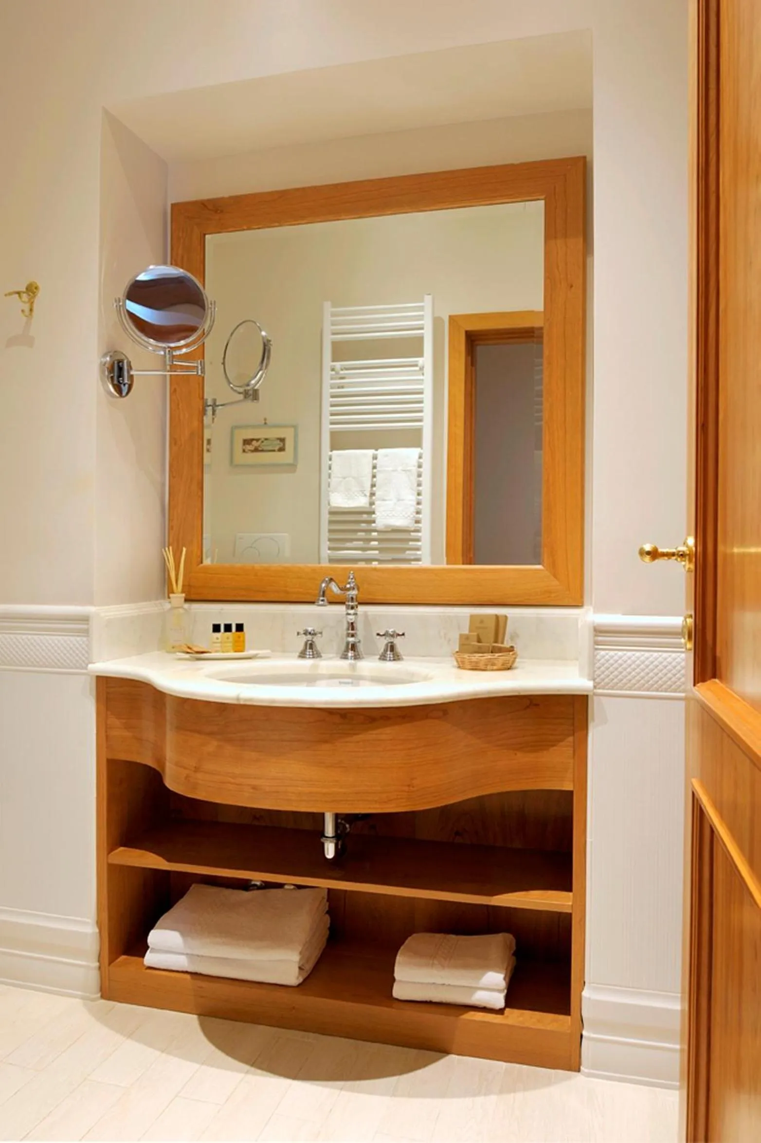 Bathroom in Dea Suite Roma