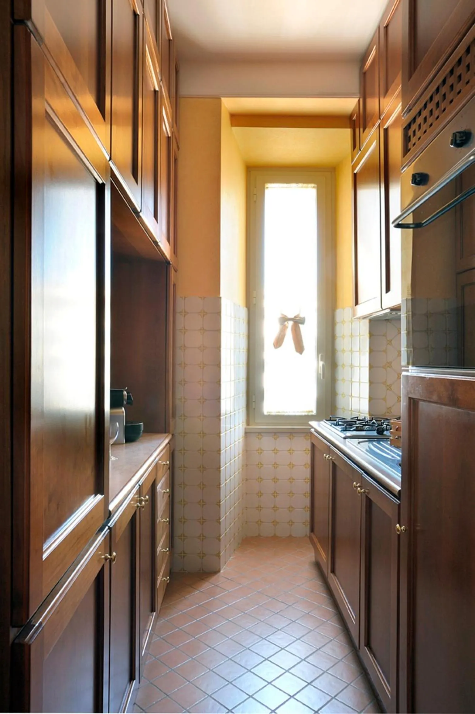Kitchen or kitchenette in Dea Suite Roma
