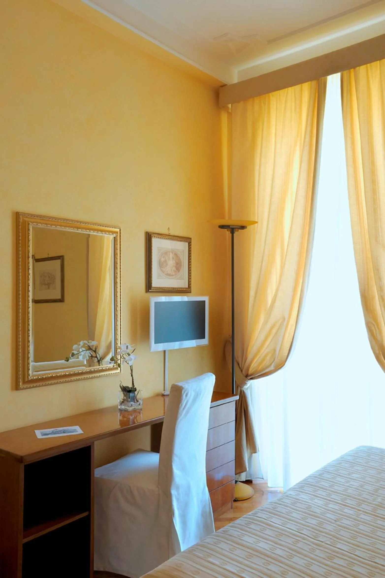 Bedroom, Bed in Dea Suite Roma