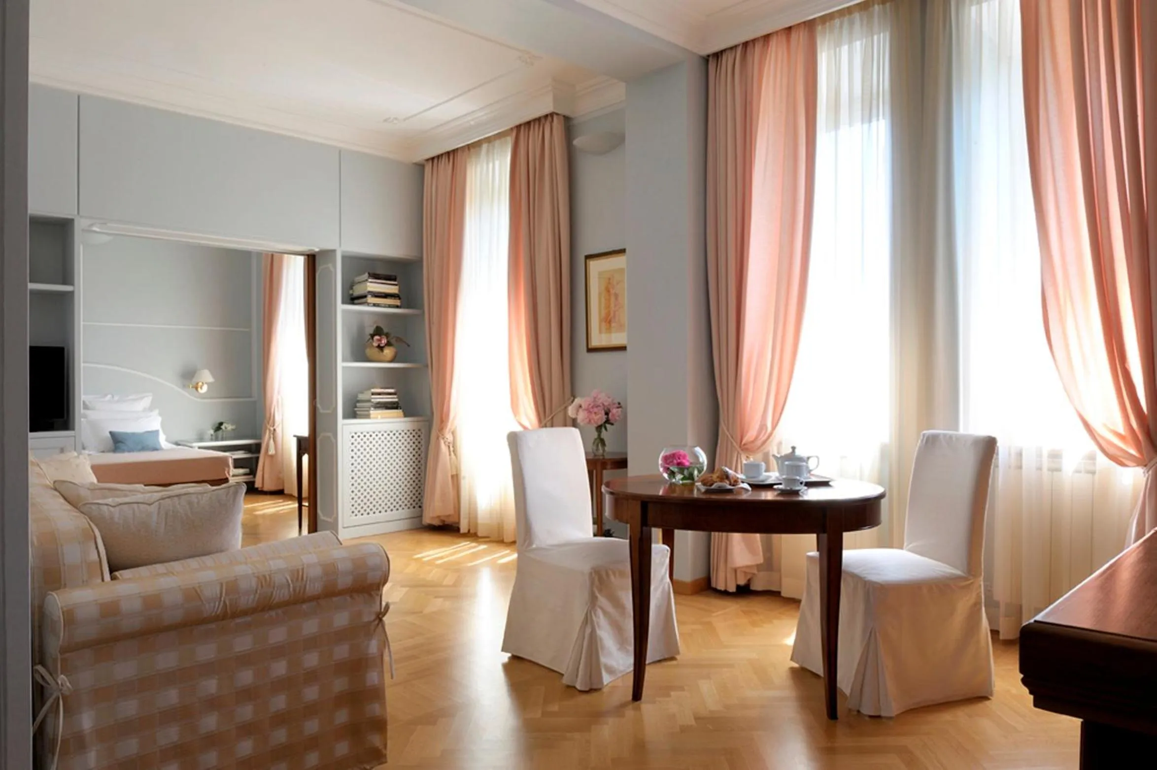 Living room in Dea Suite Roma