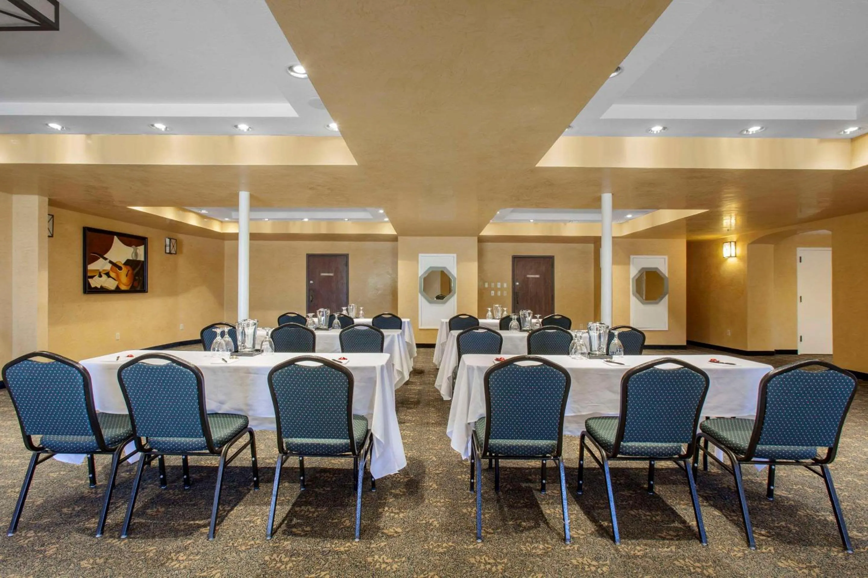 Meeting/conference room in La Posada Lodge & Casitas, an Ascend Collection Hotel