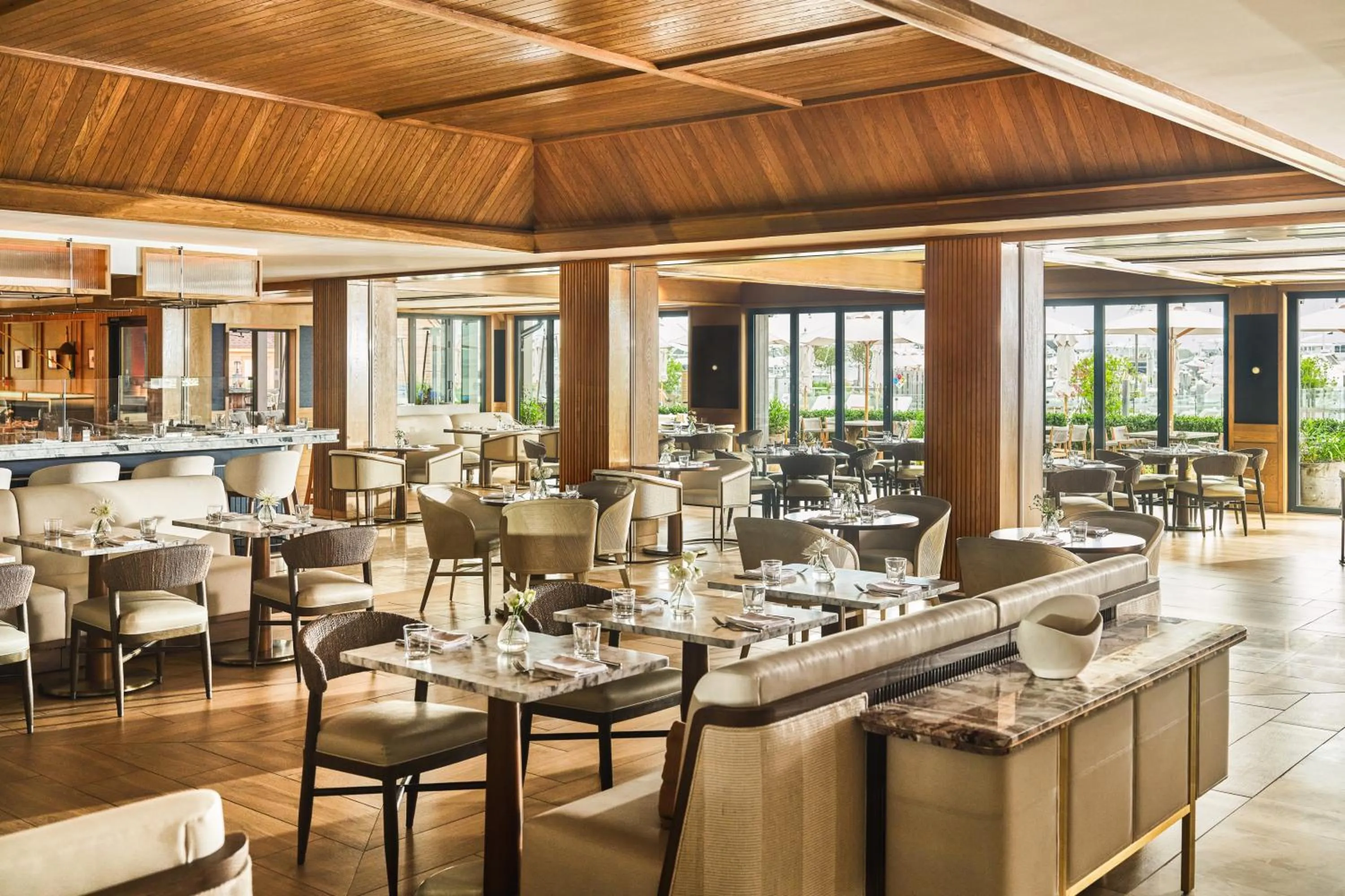 Restaurant/places to eat in Montauk Yacht Club