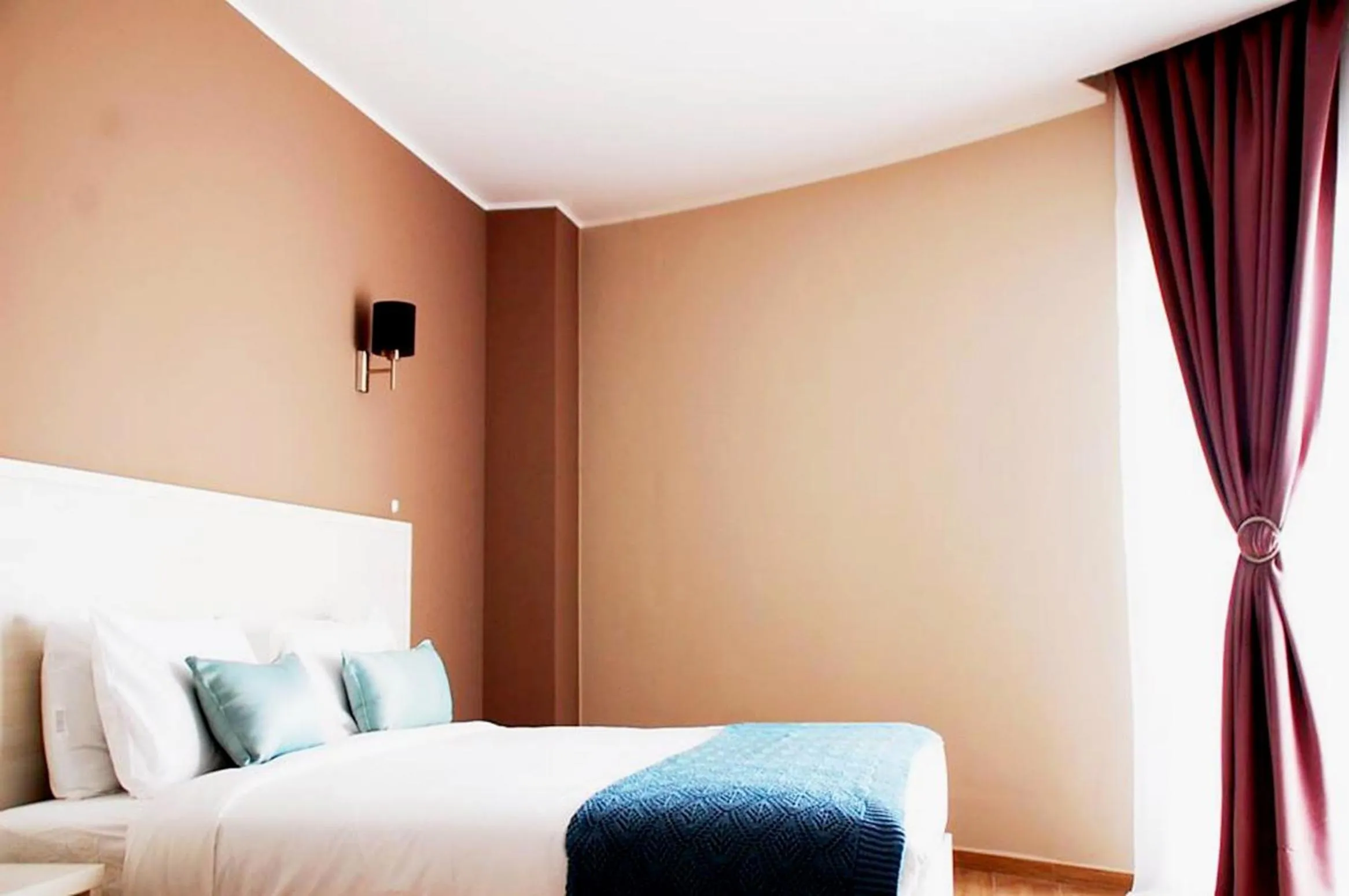 Bedroom, Bed in Le Zenith Hotel Oran