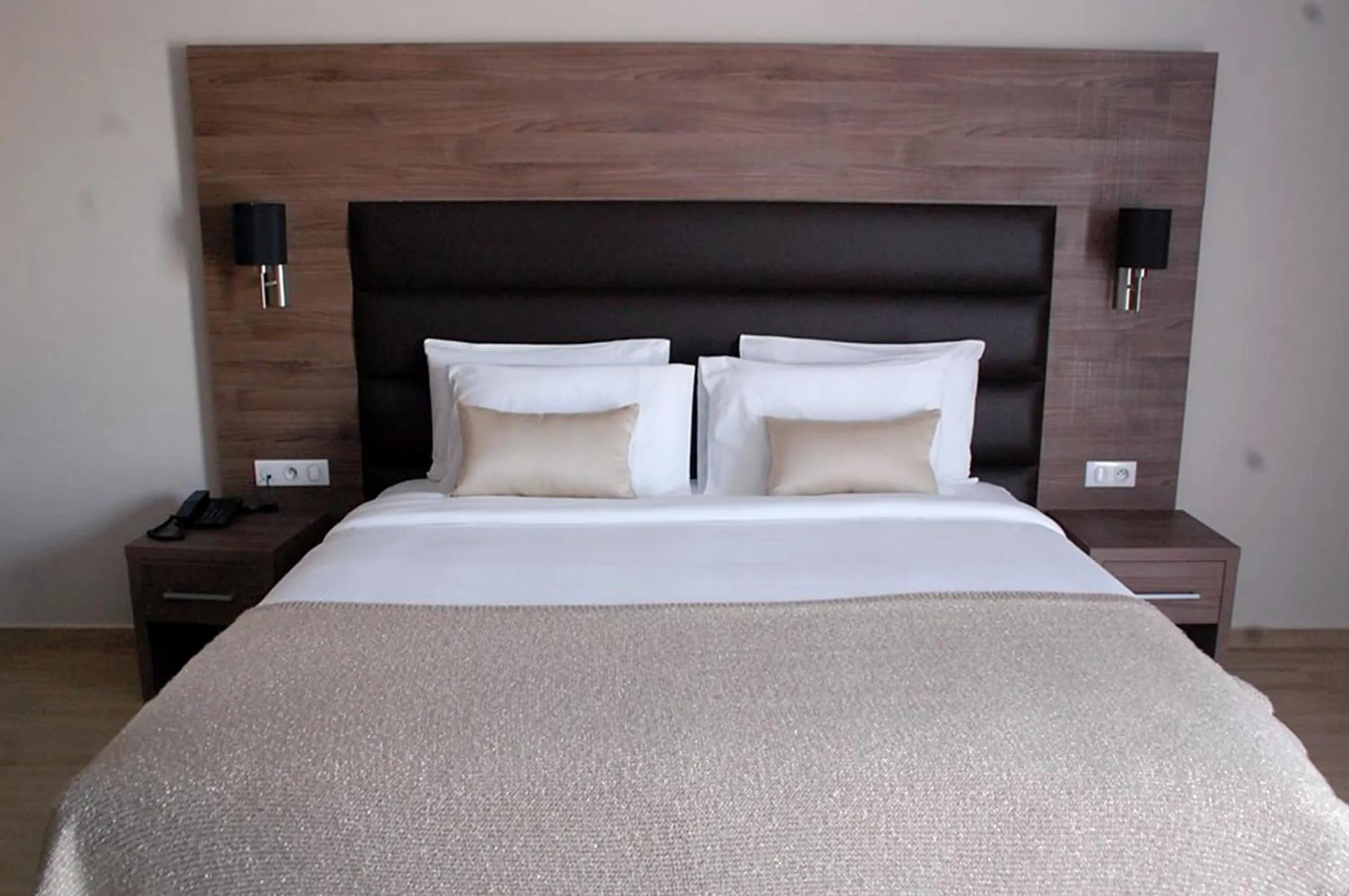 Bed in Le Zenith Hotel Oran