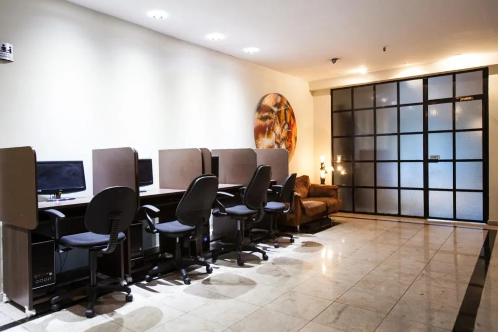 Business facilities in Gallant Hotel