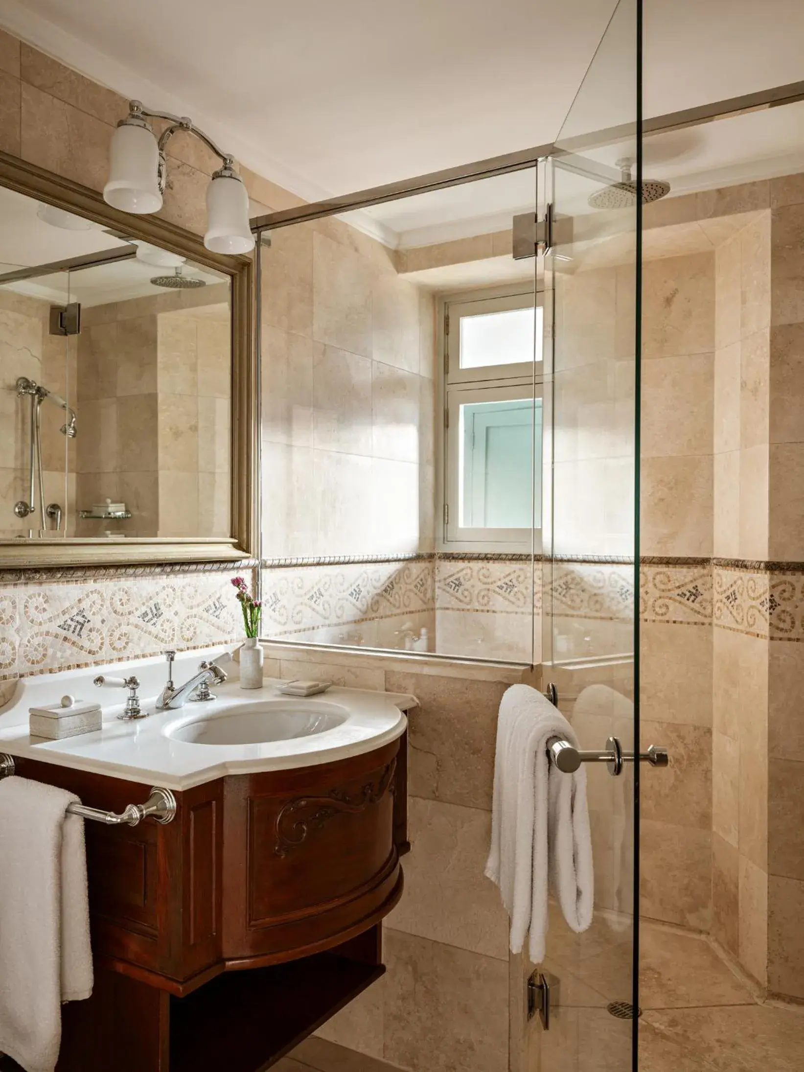 Deluxe Room with Oxygen in Monasterio, A Belmond Hotel, Cusco Deluxe Room with Oxygen in Monasterio, A Belmond Hotel, Cusco