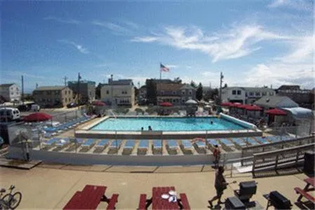 Swimming pool in Sea Spray Motel