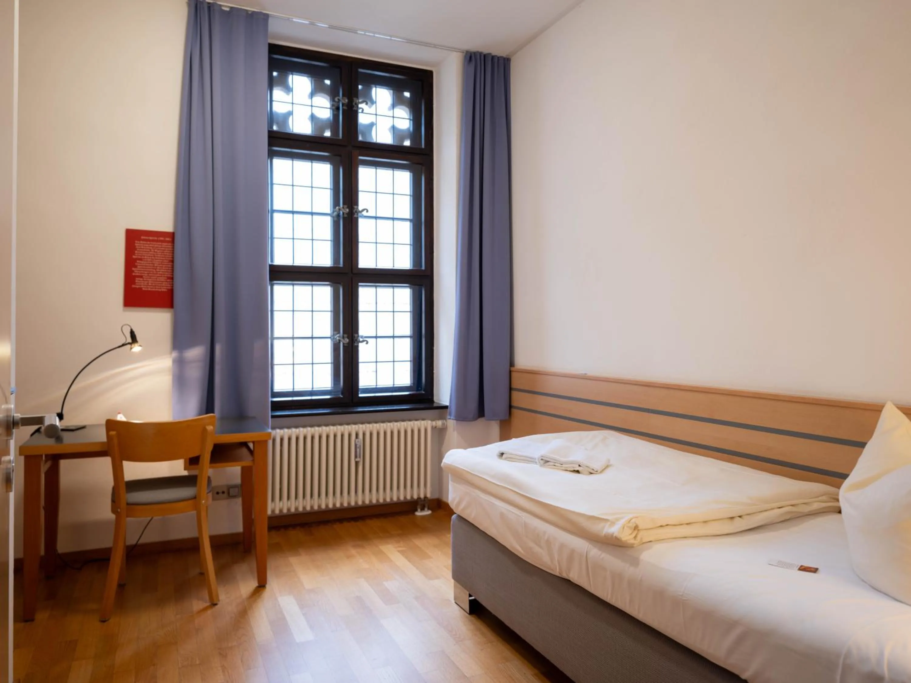 Photo of the whole room, Bed in Ev. Augustinerkloster zu Erfurt