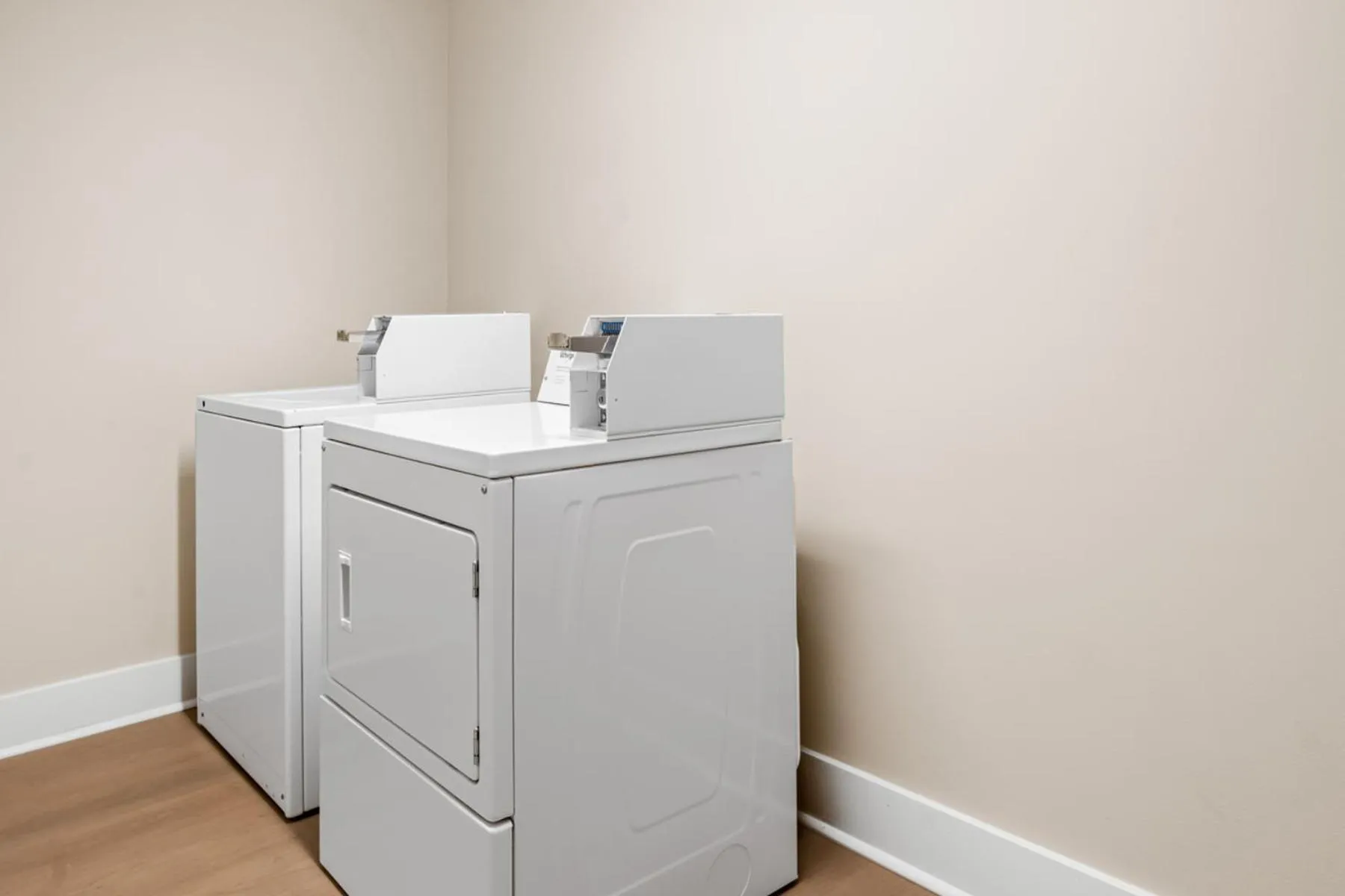 laundry in Comfort Suites Augusta Riverwatch