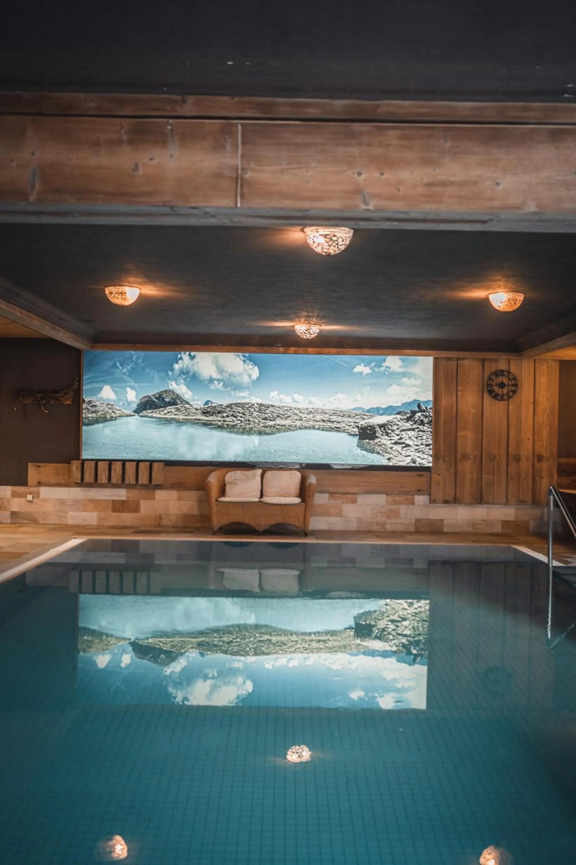 Swimming pool in Alpin Juwel - Bio und Lifestylehotel