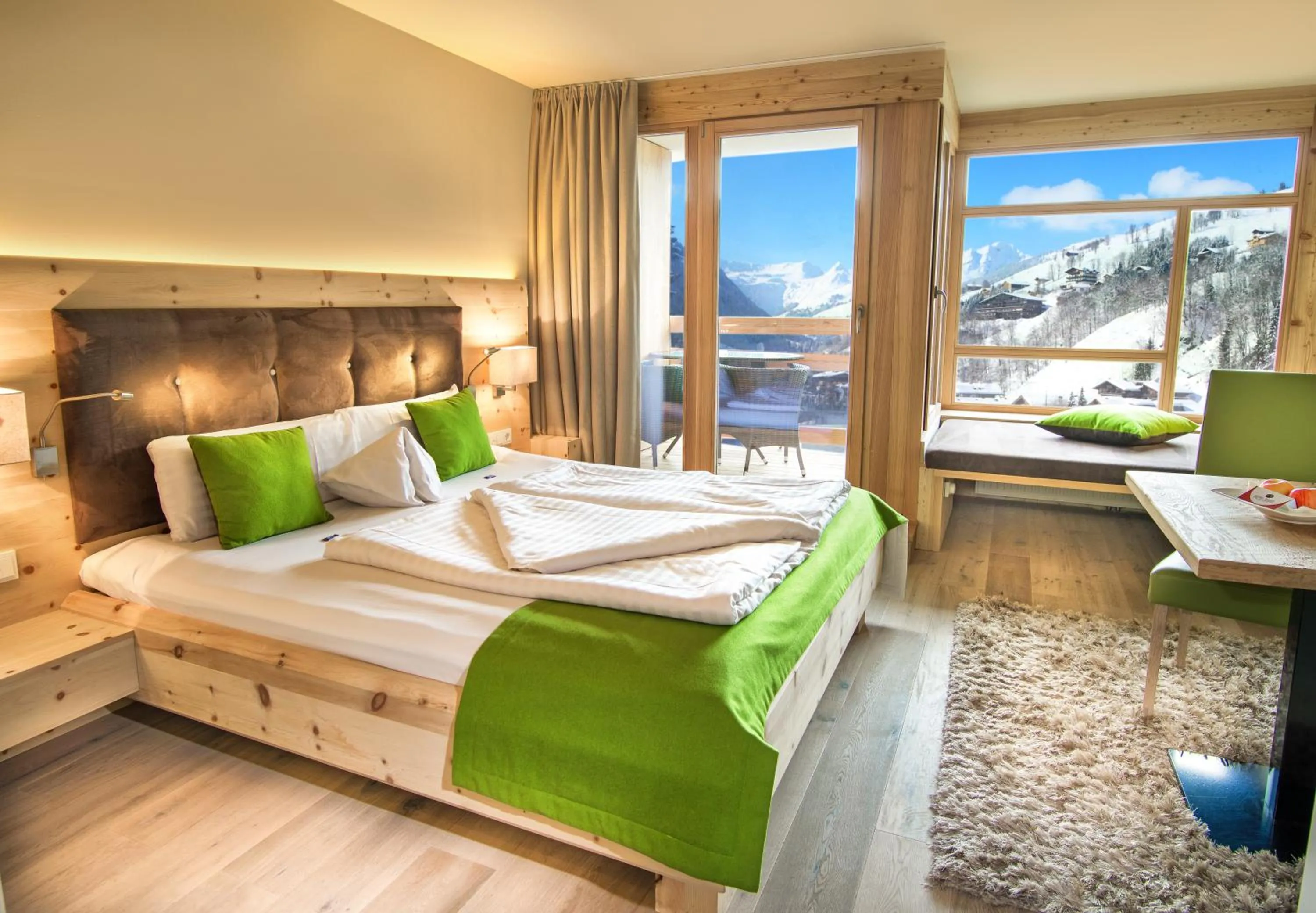 Bed in Alpin Juwel - Bio und Lifestylehotel