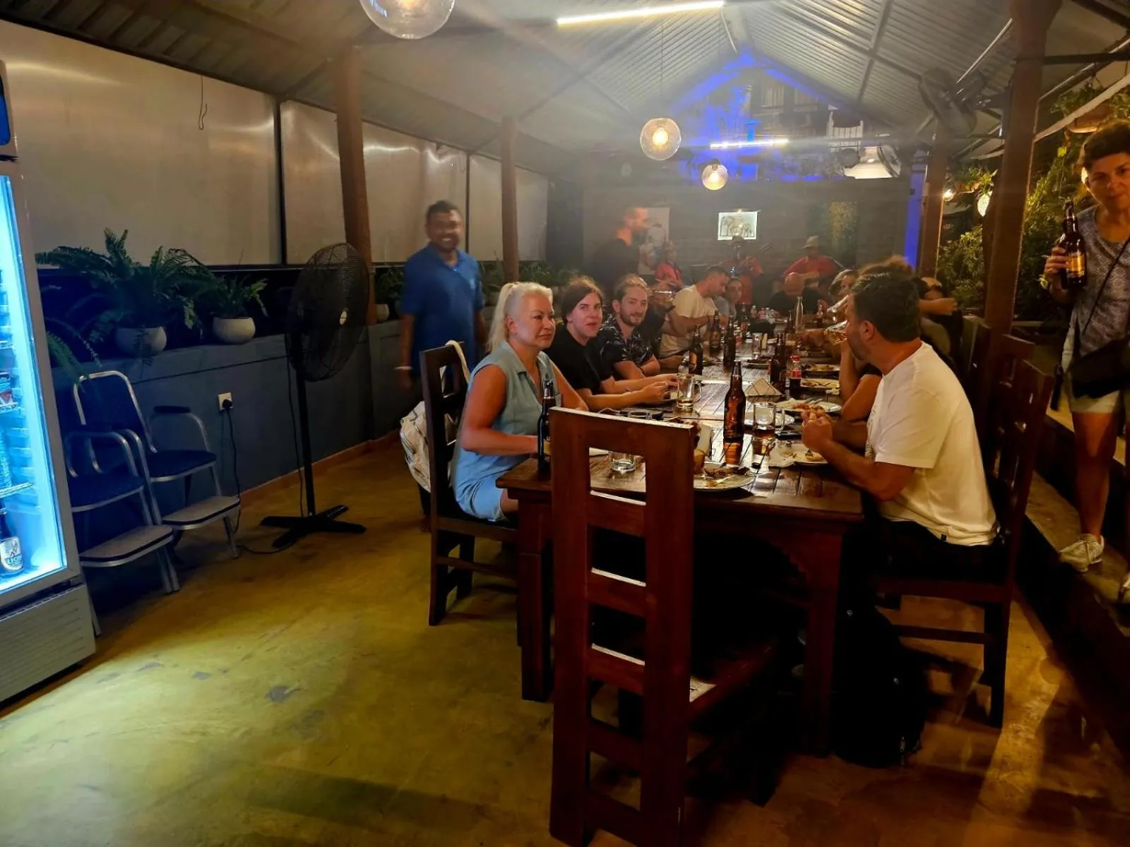 Restaurant/places to eat in Optimum Residencies