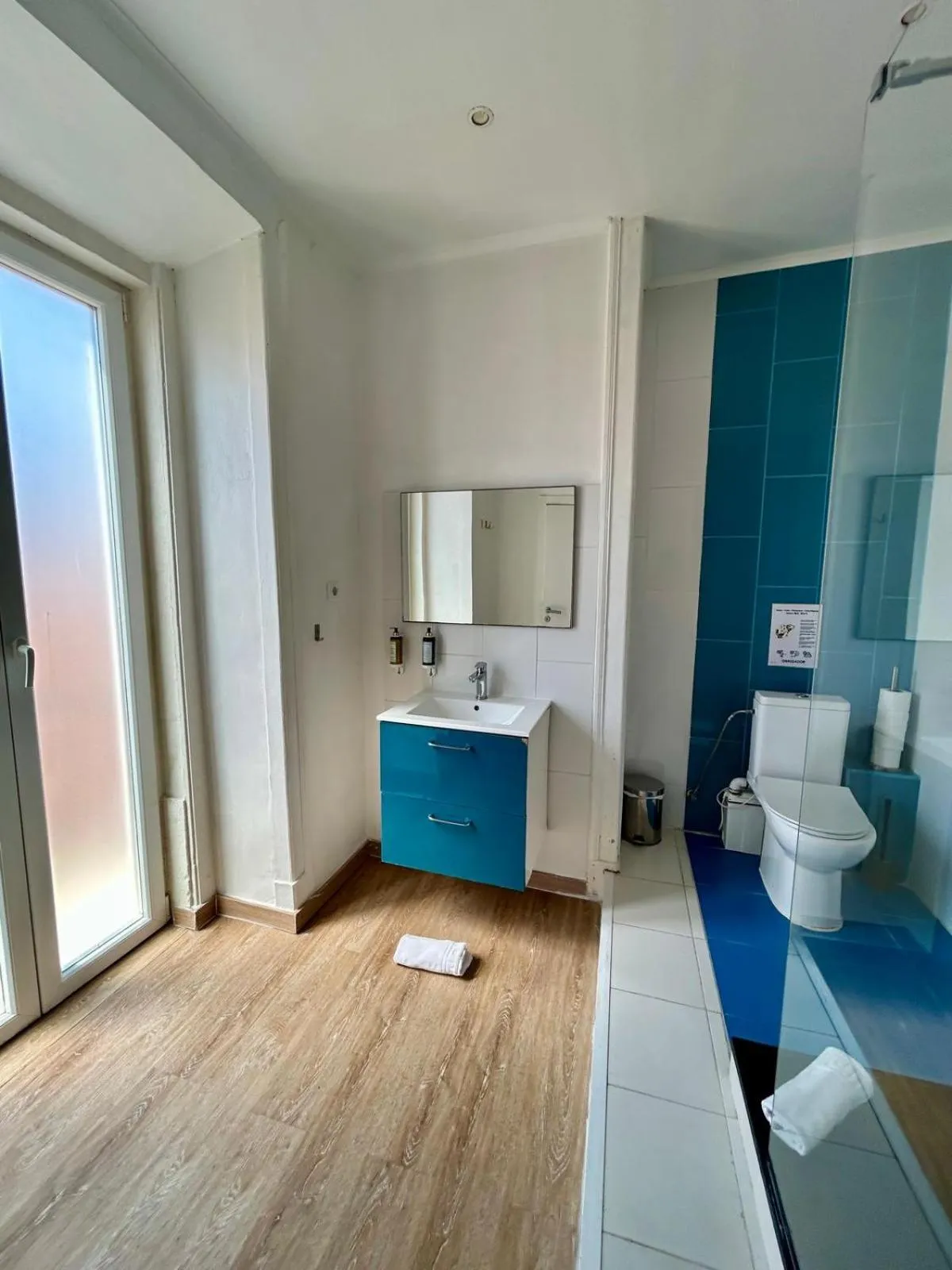 Bathroom in The Color Hostel