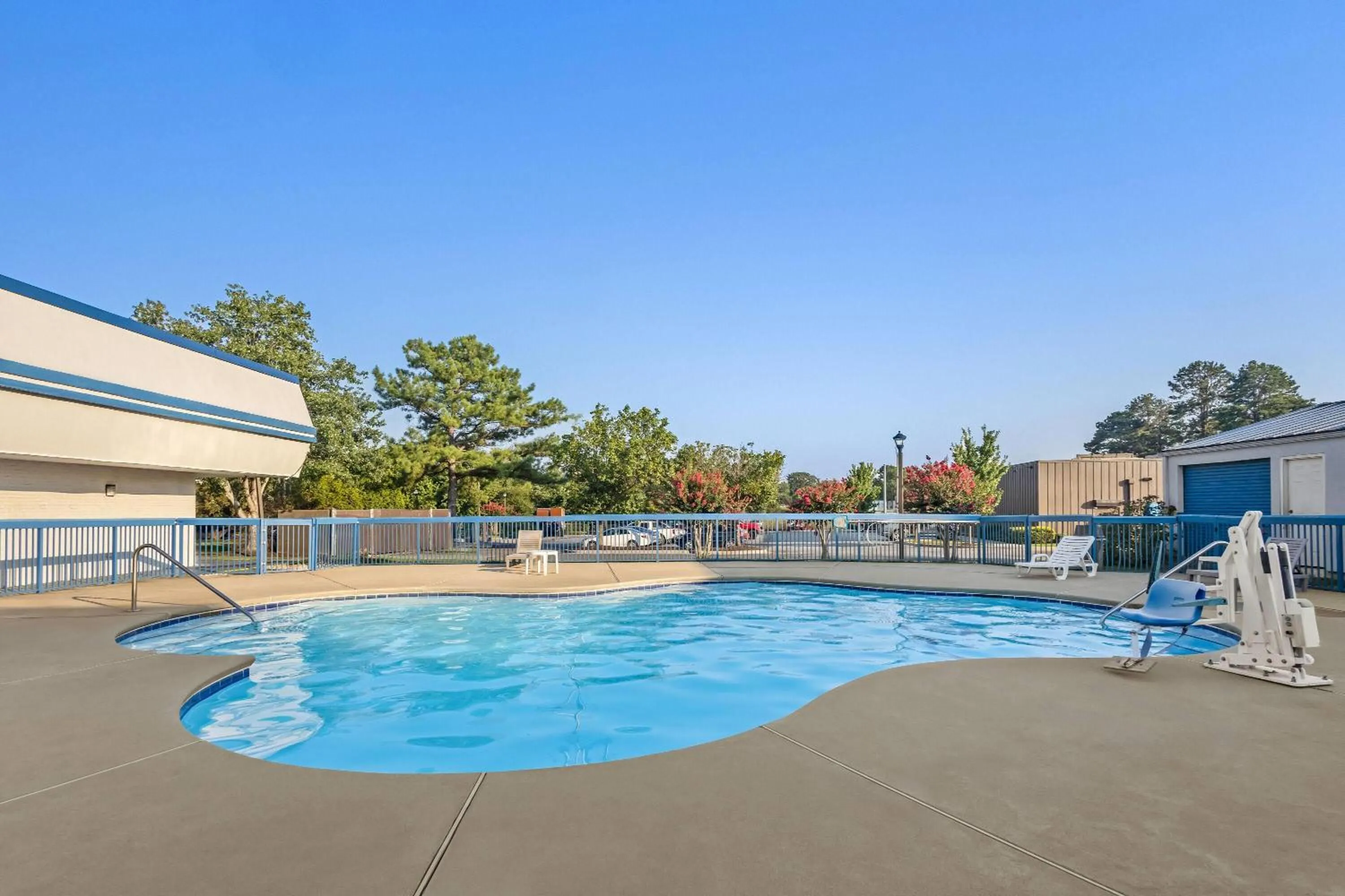 Swimming pool in Super 8 by Wyndham Commerce