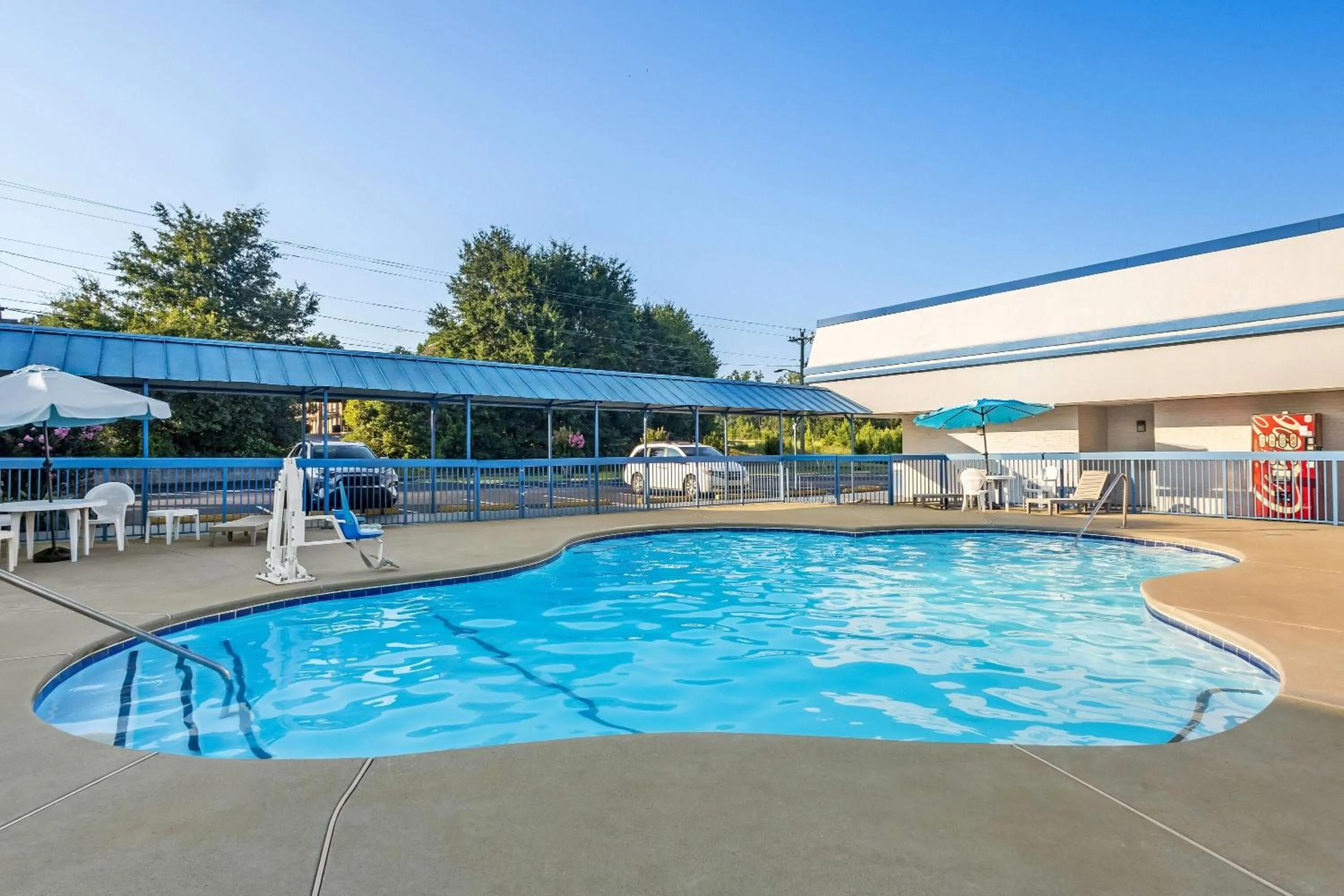 Swimming pool in Super 8 by Wyndham Commerce