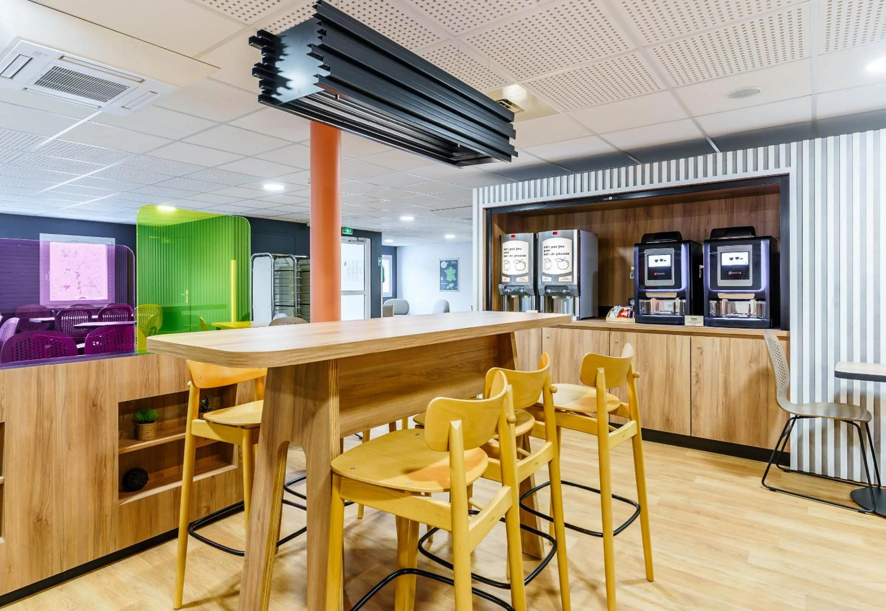 Breakfast in B&B HOTEL Amneville-les-Thermes