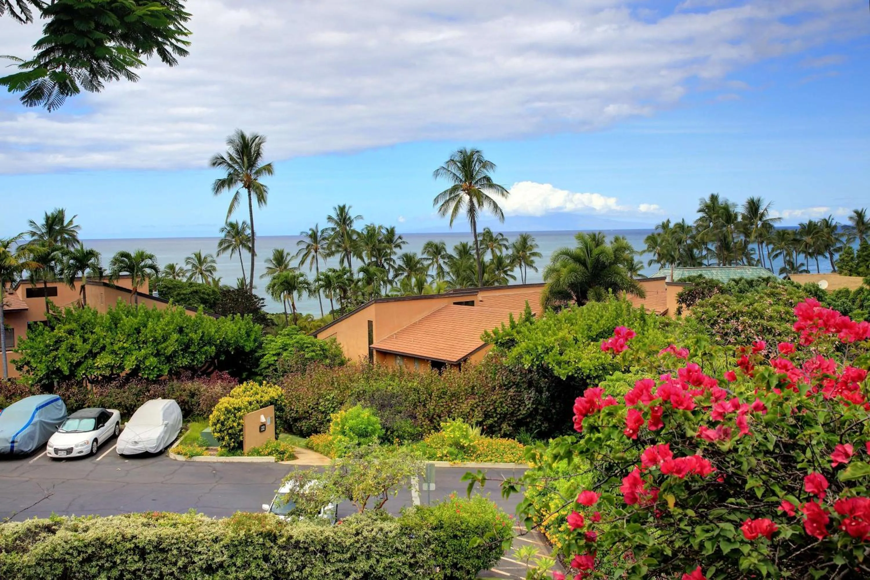 Property building in Wailea Ekahi Village - CoralTree Residence Collection