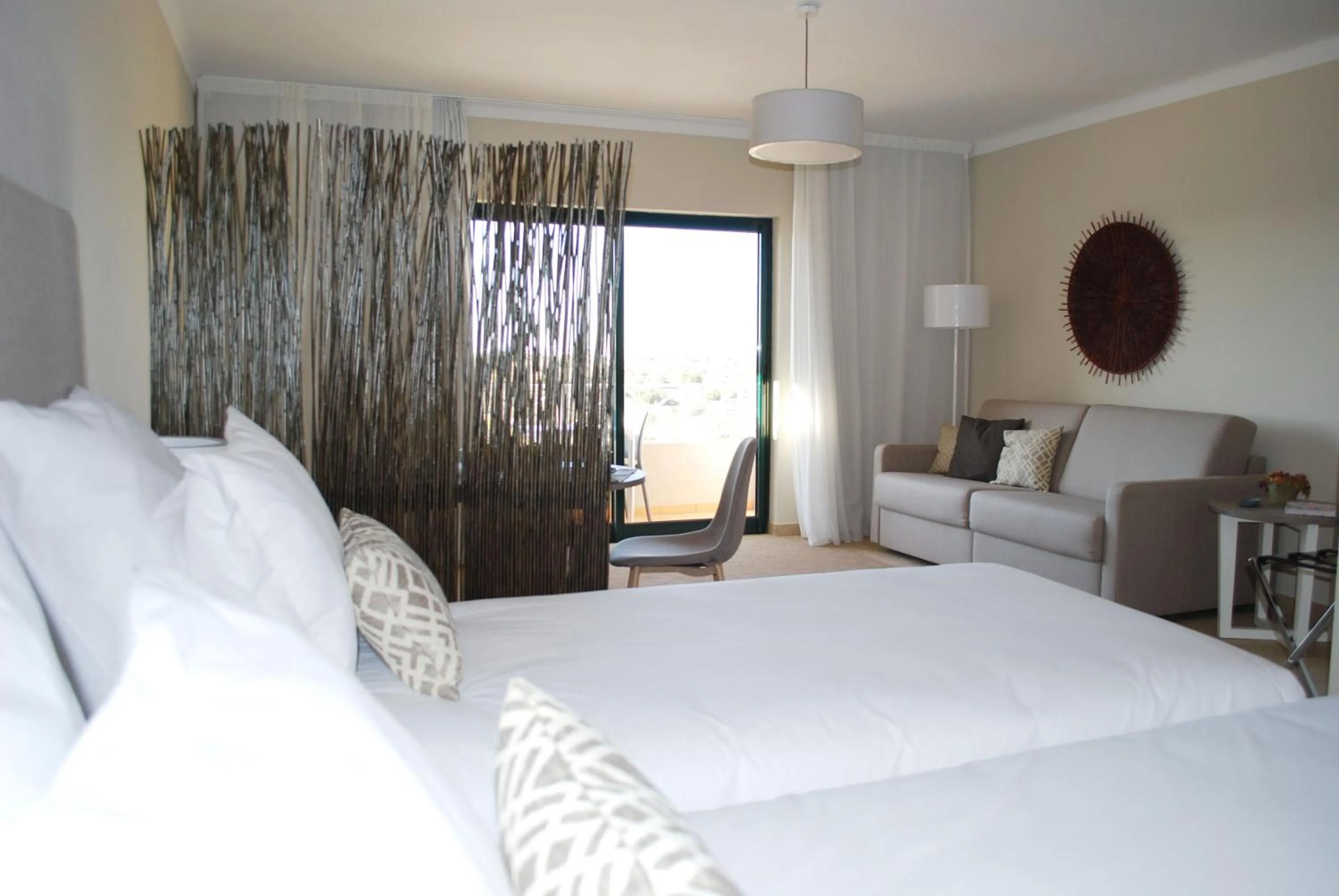 Bedroom, Bed in Pestana Gramacho Residences