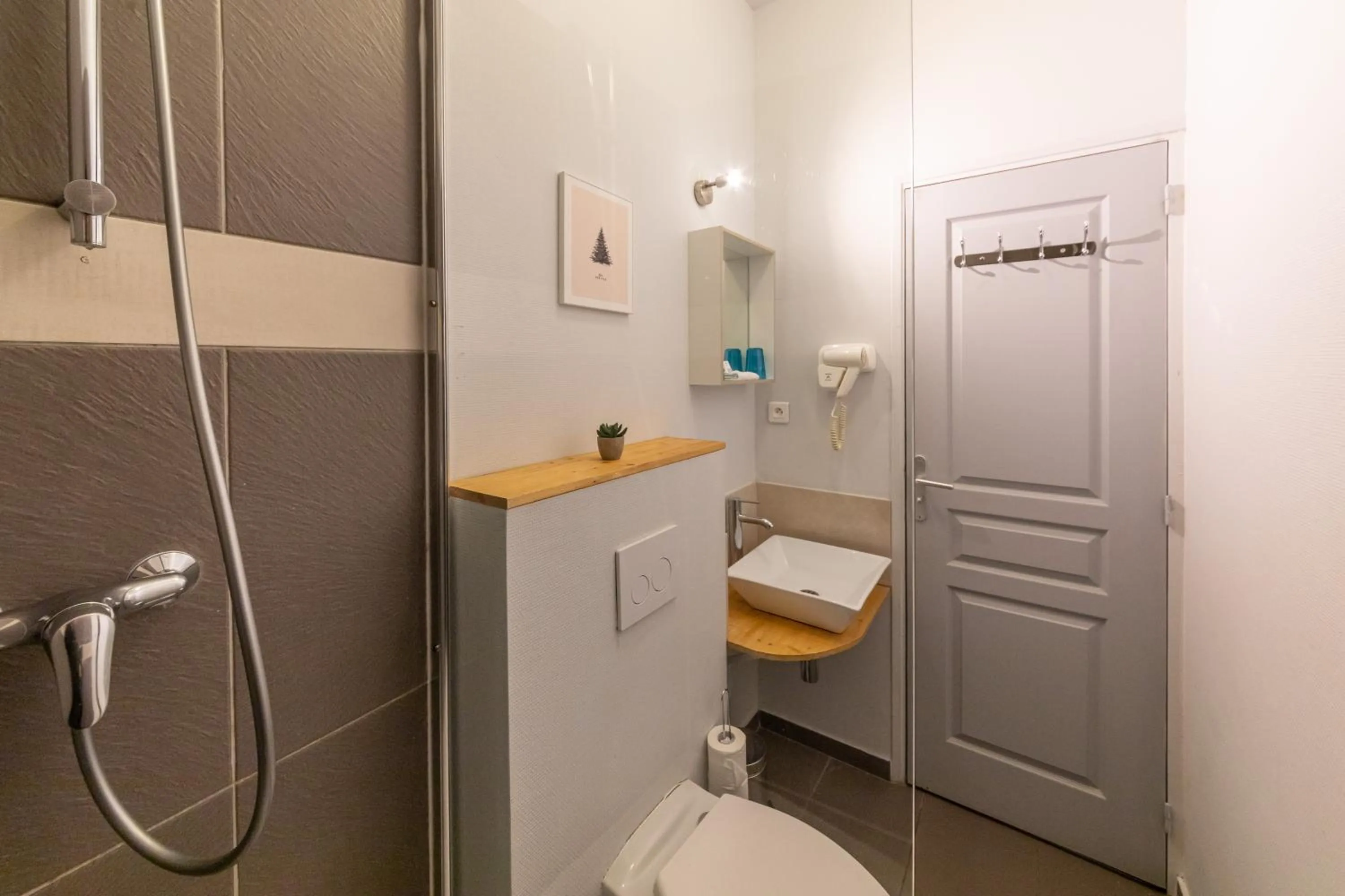 Bathroom in WS Hôtel de Ville - Musée Pompidou