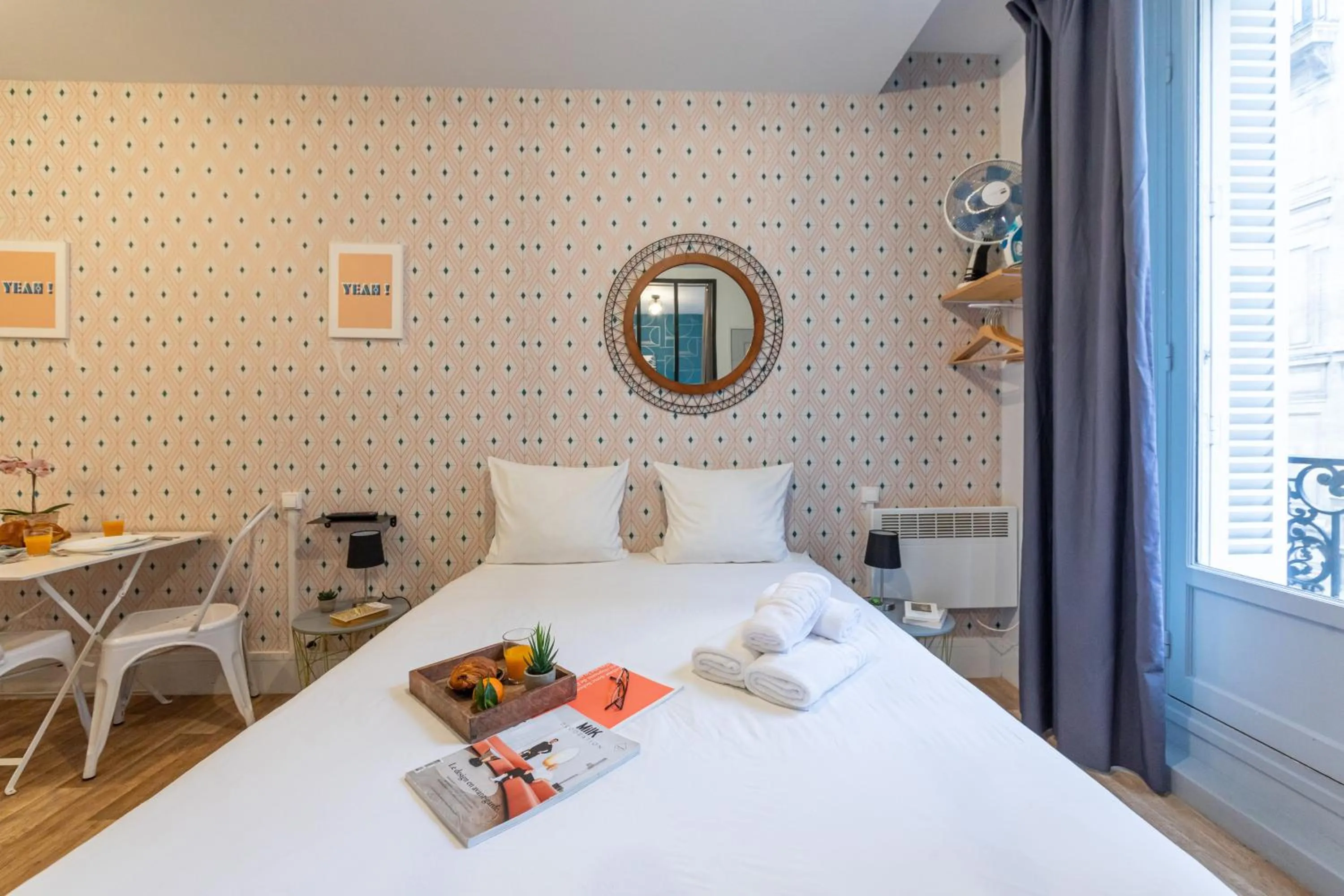 Photo of the whole room, Bed in WS Hôtel de Ville - Musée Pompidou