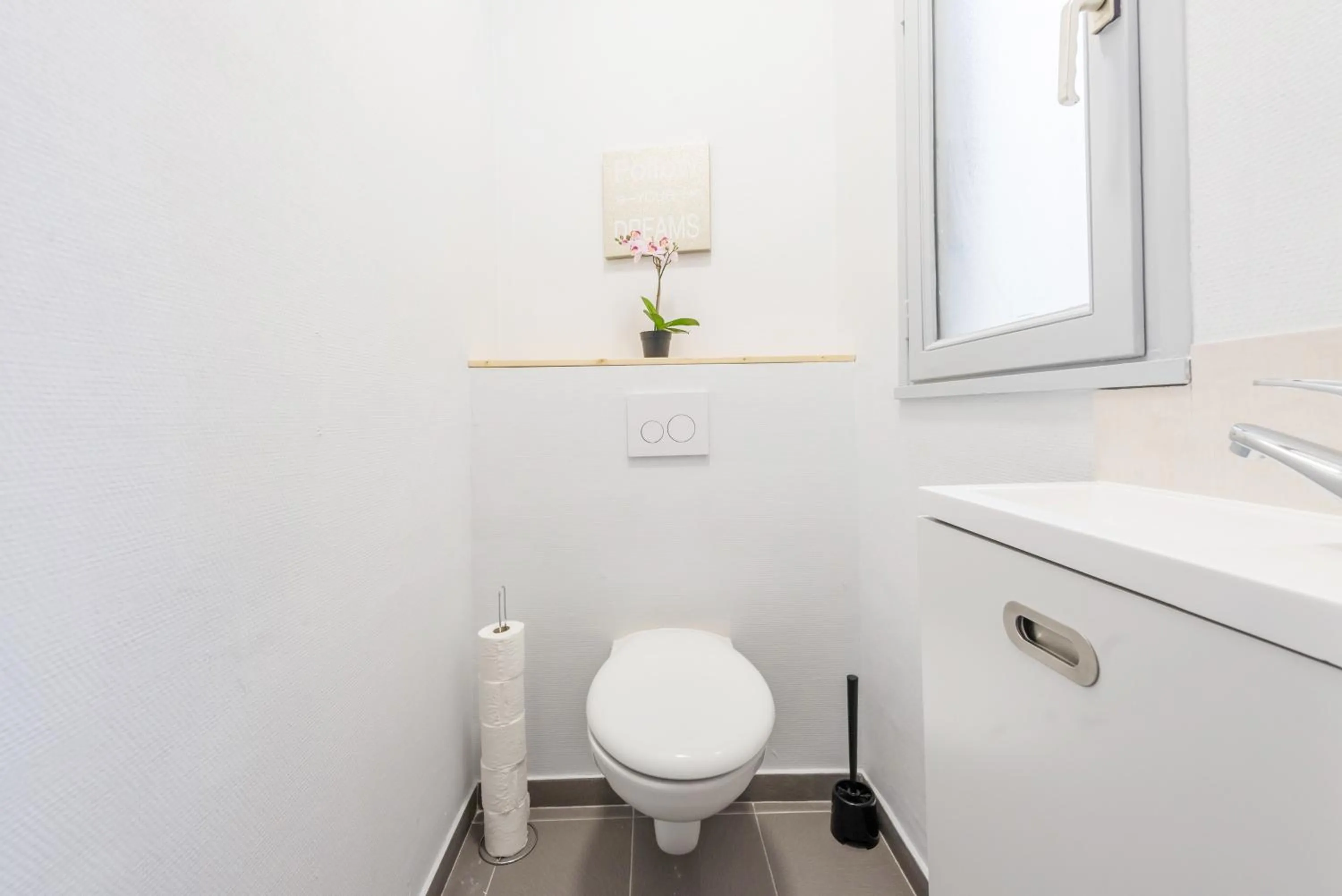 Bathroom in WS Hôtel de Ville - Musée Pompidou