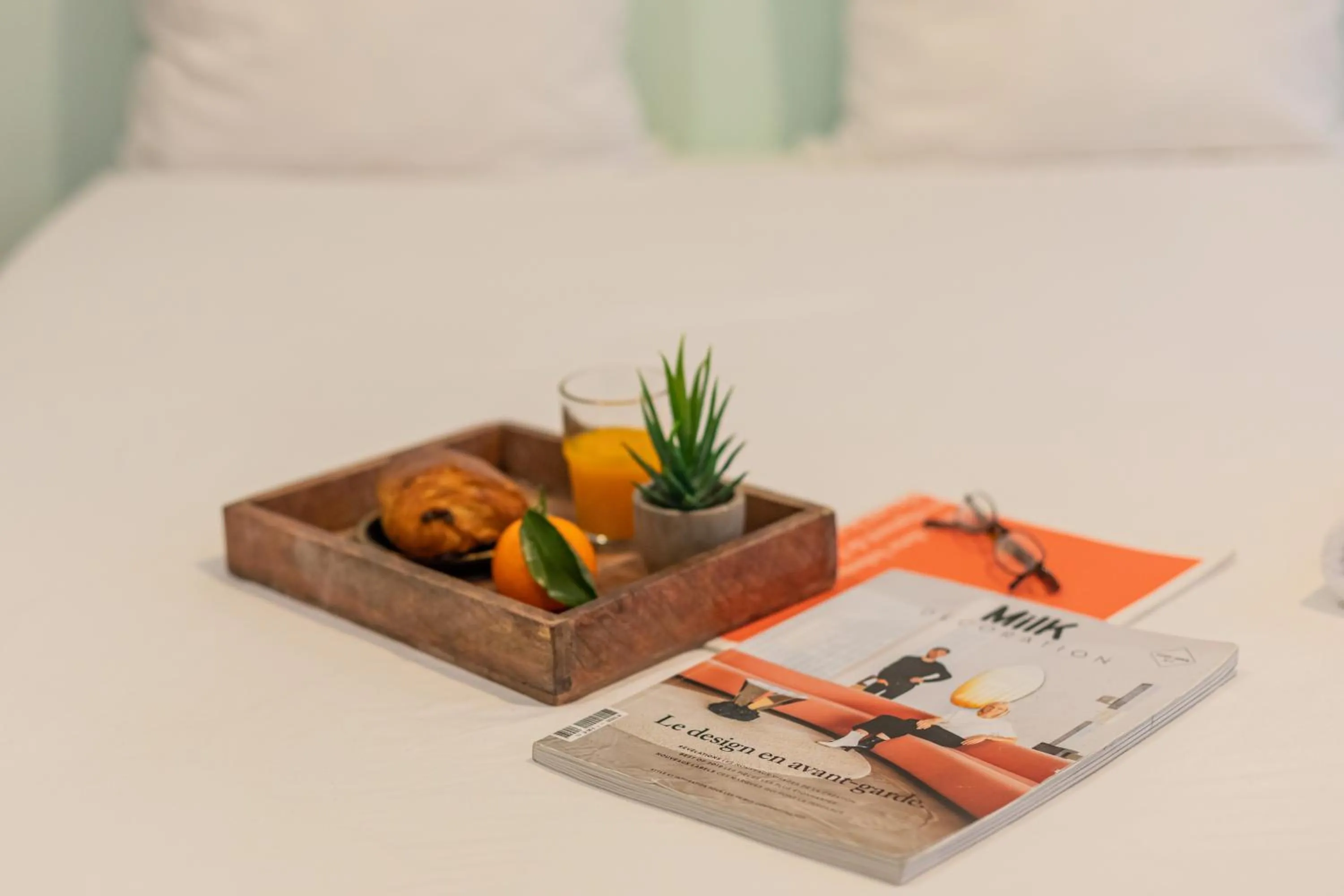 Decorative detail, Bed in WS Hôtel de Ville - Musée Pompidou