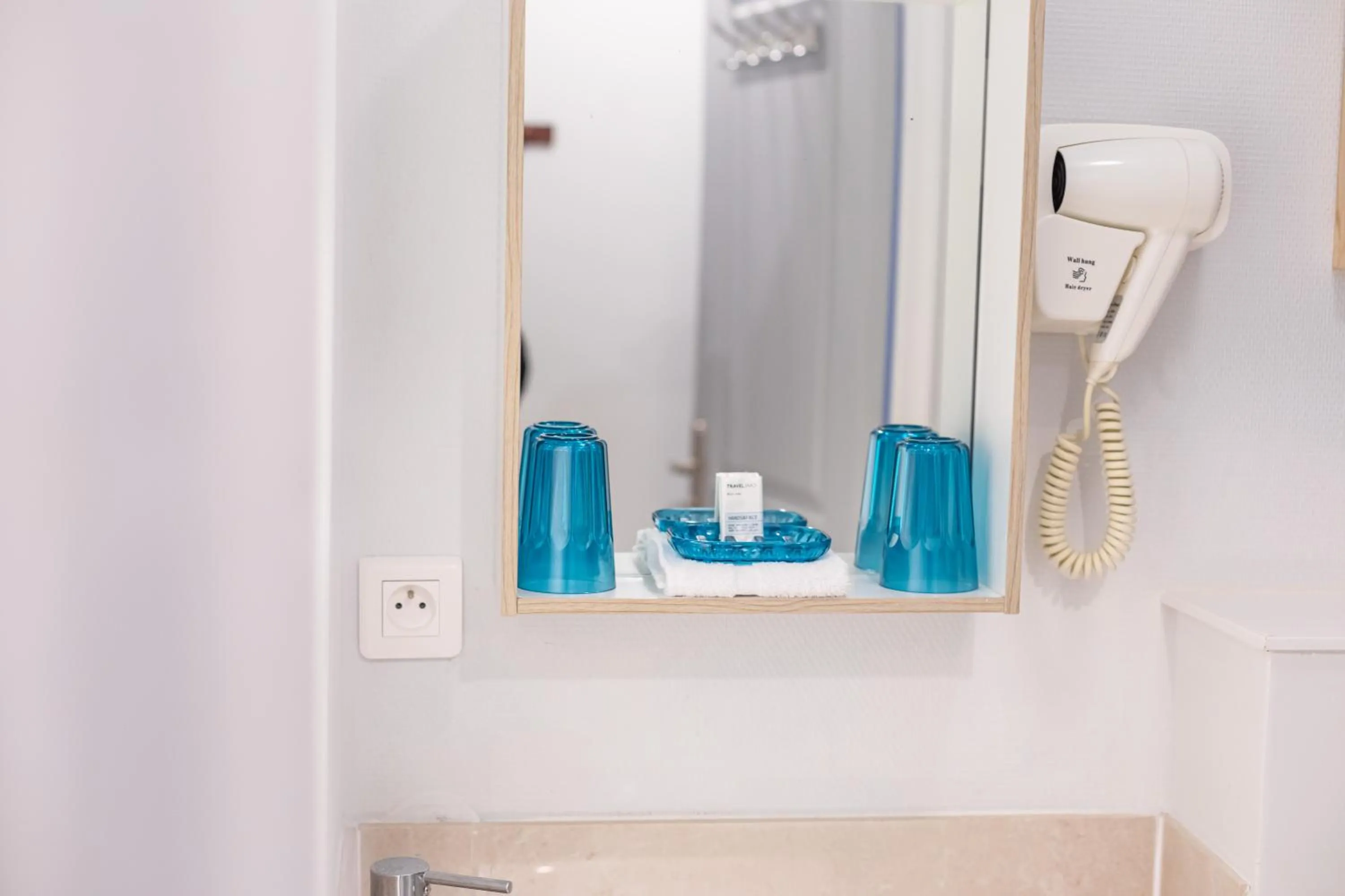 Bathroom in WS Hôtel de Ville - Musée Pompidou
