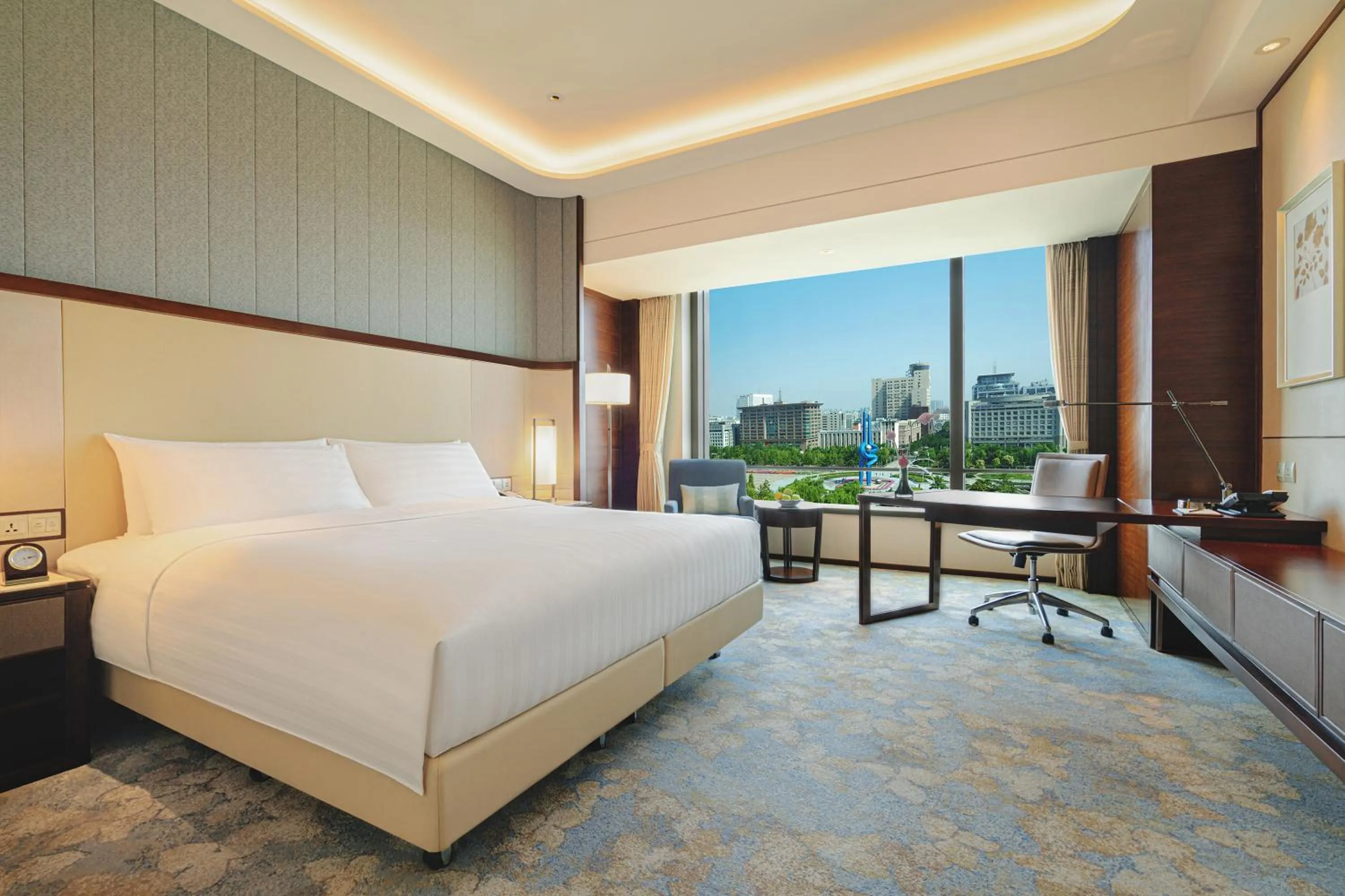 View (from property/room), Bed in Shangri-La Jinan
