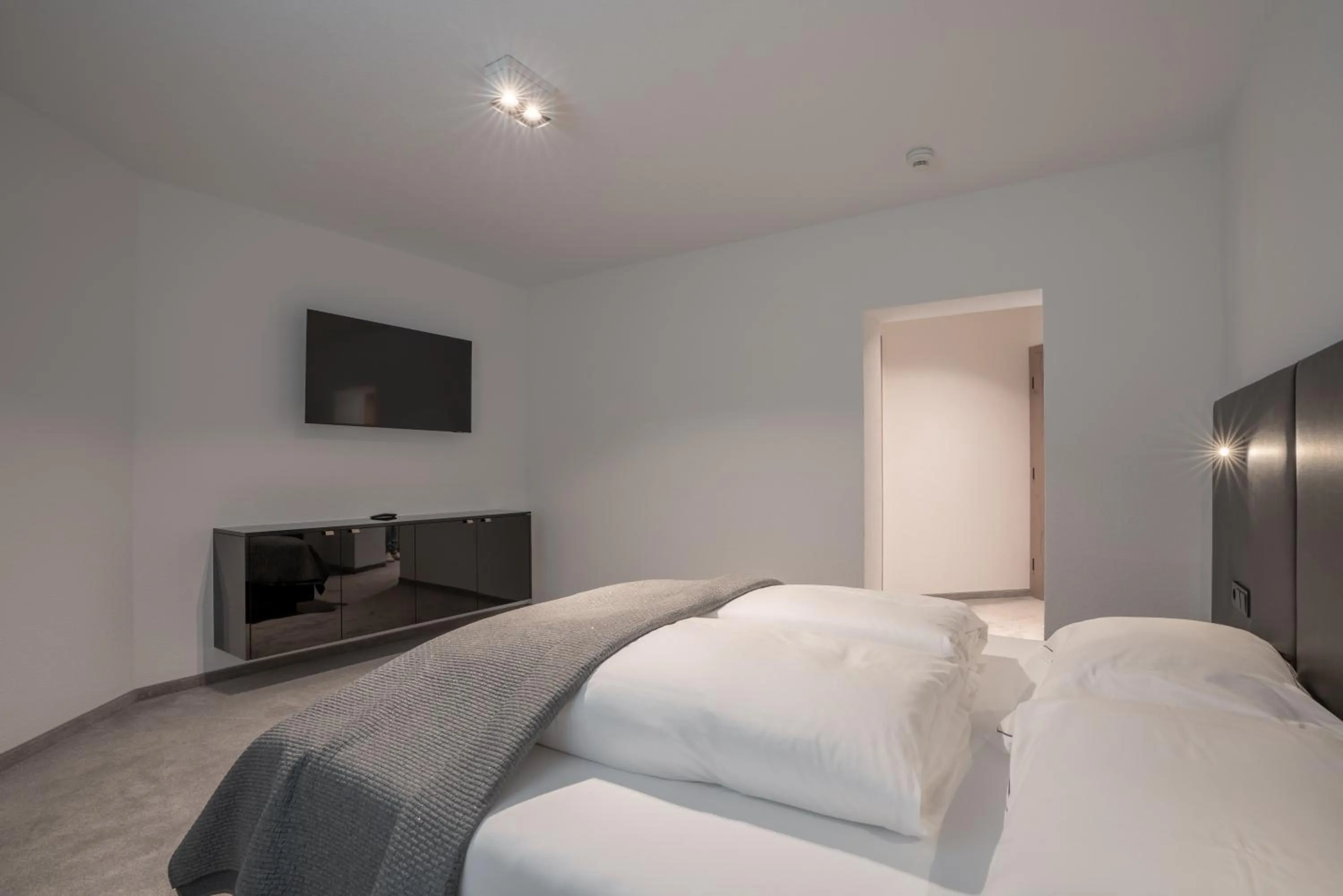 Bedroom, Bed in Chalet Madlein