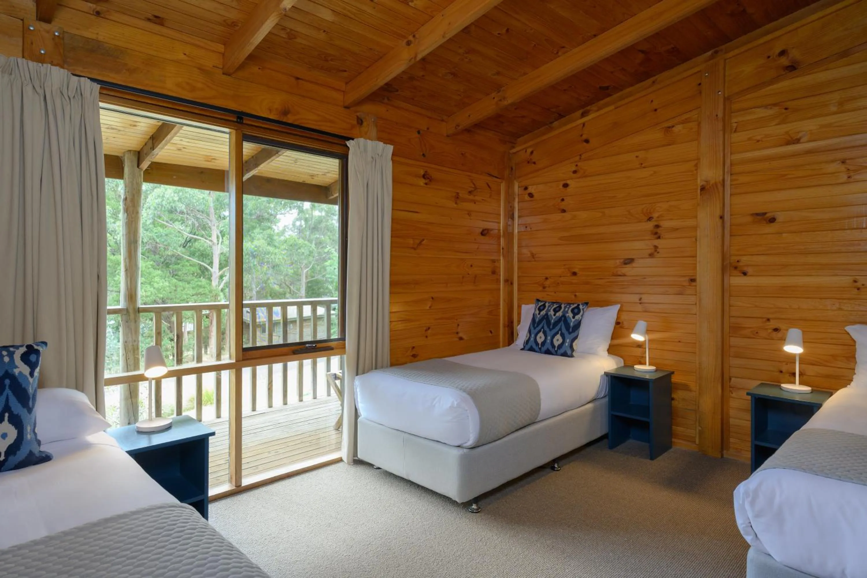 Bedroom, Bed in Stewarts Bay Lodge