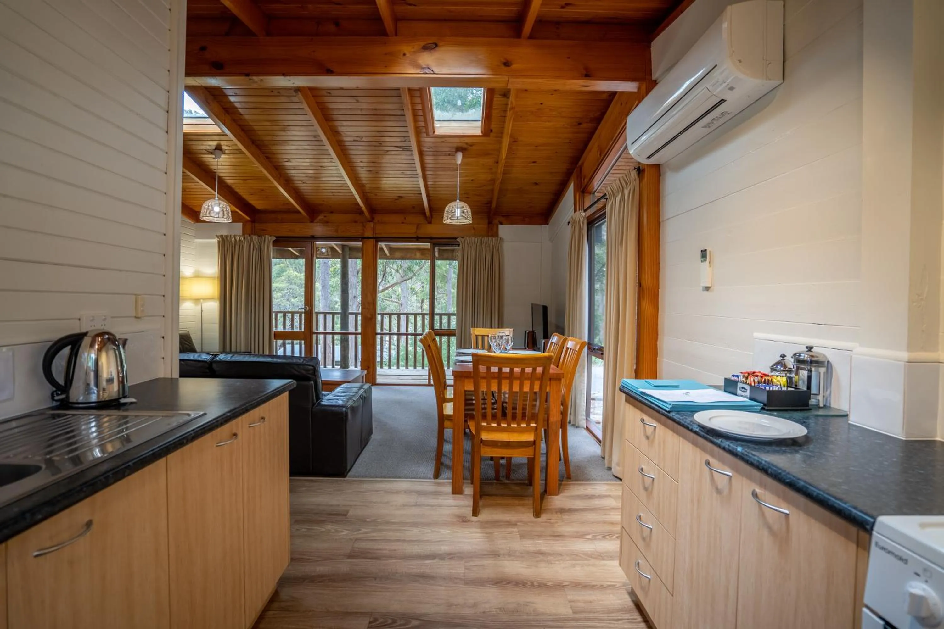 Kitchen or kitchenette in Stewarts Bay Lodge