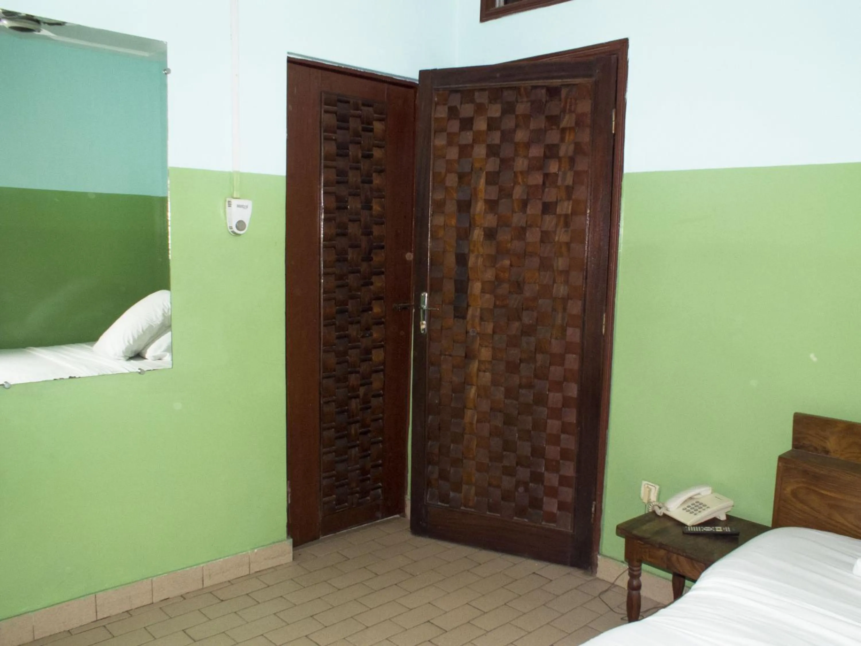 Bedroom, Bed in Royal hotel