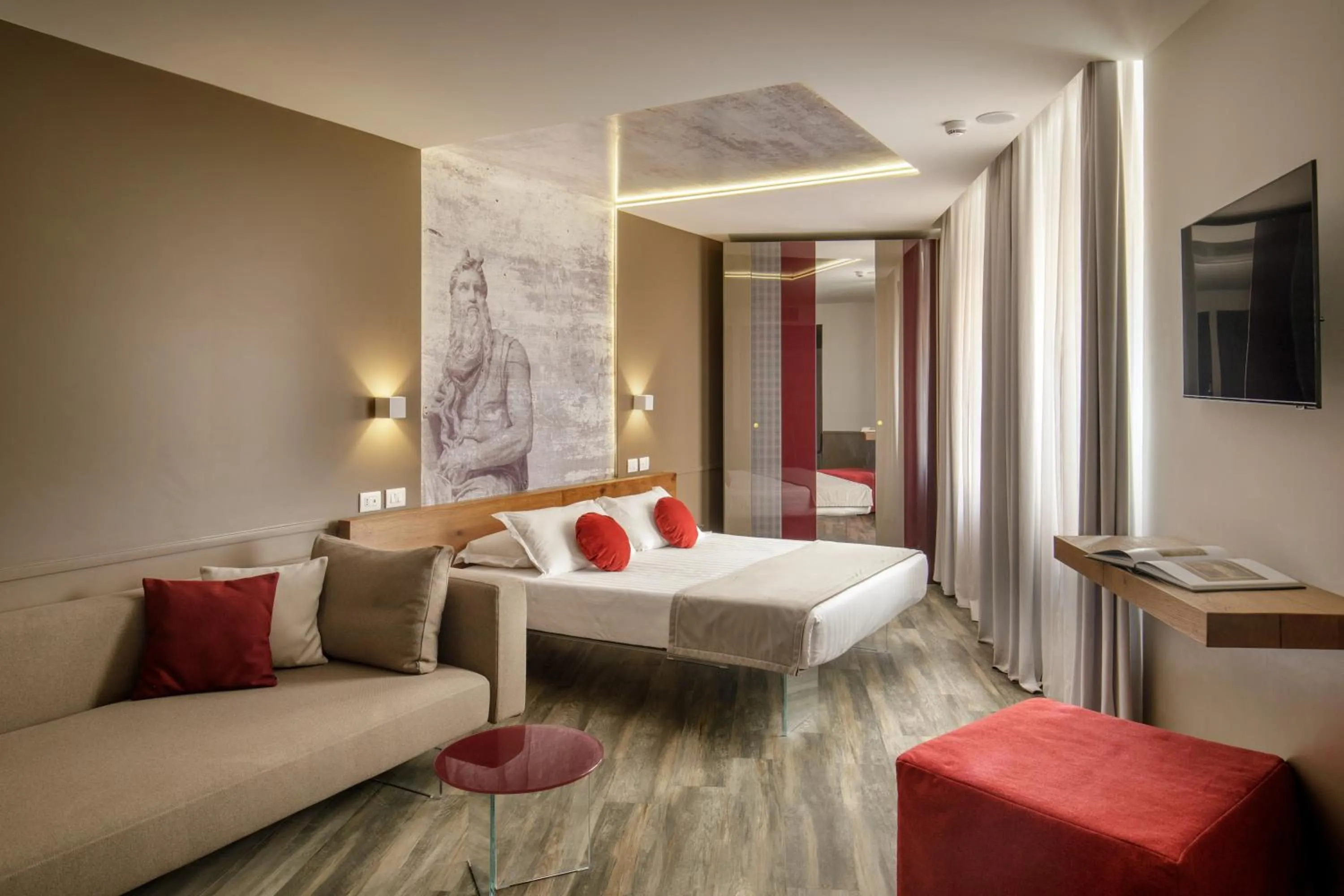 Photo of the whole room, Bed in Hotel Regno