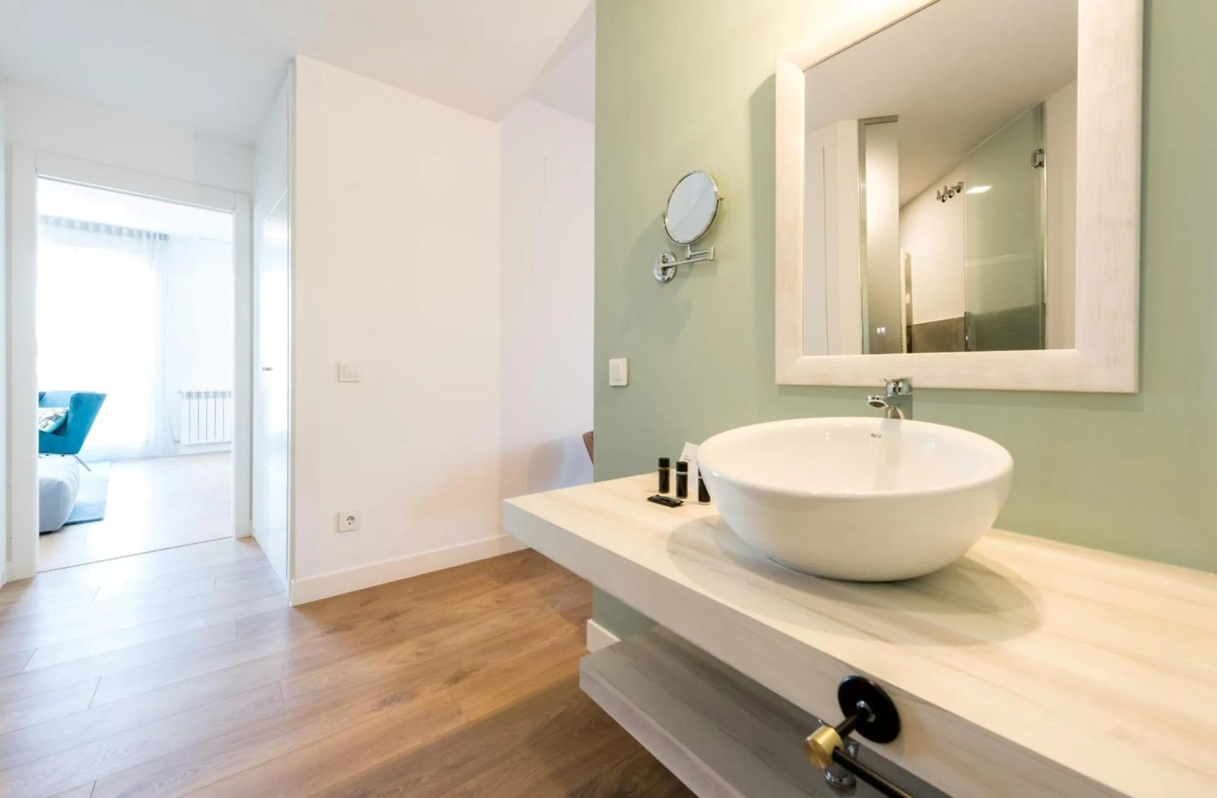 Bathroom in Plaza de España Skyline