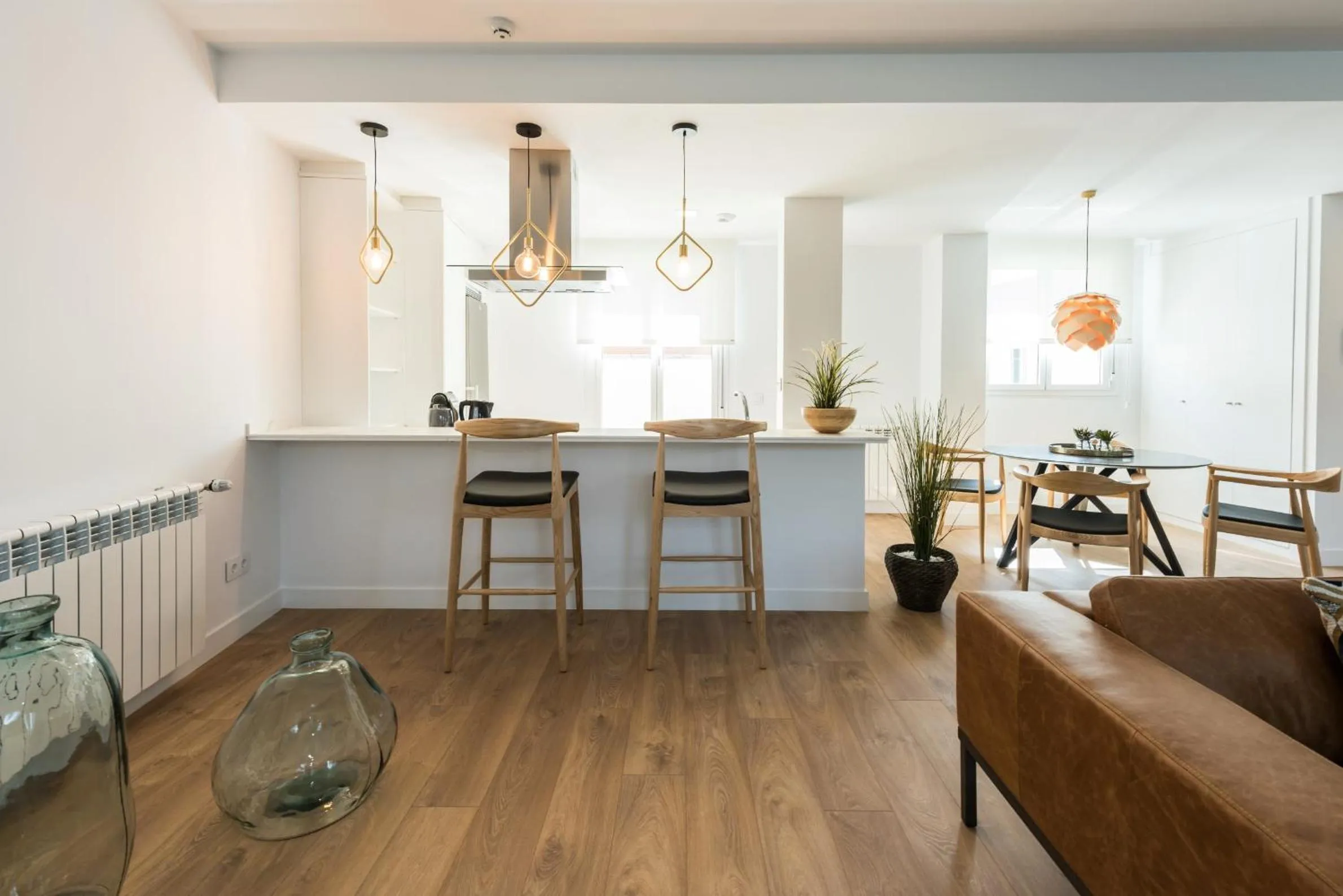 Dining area in Plaza de España Skyline
