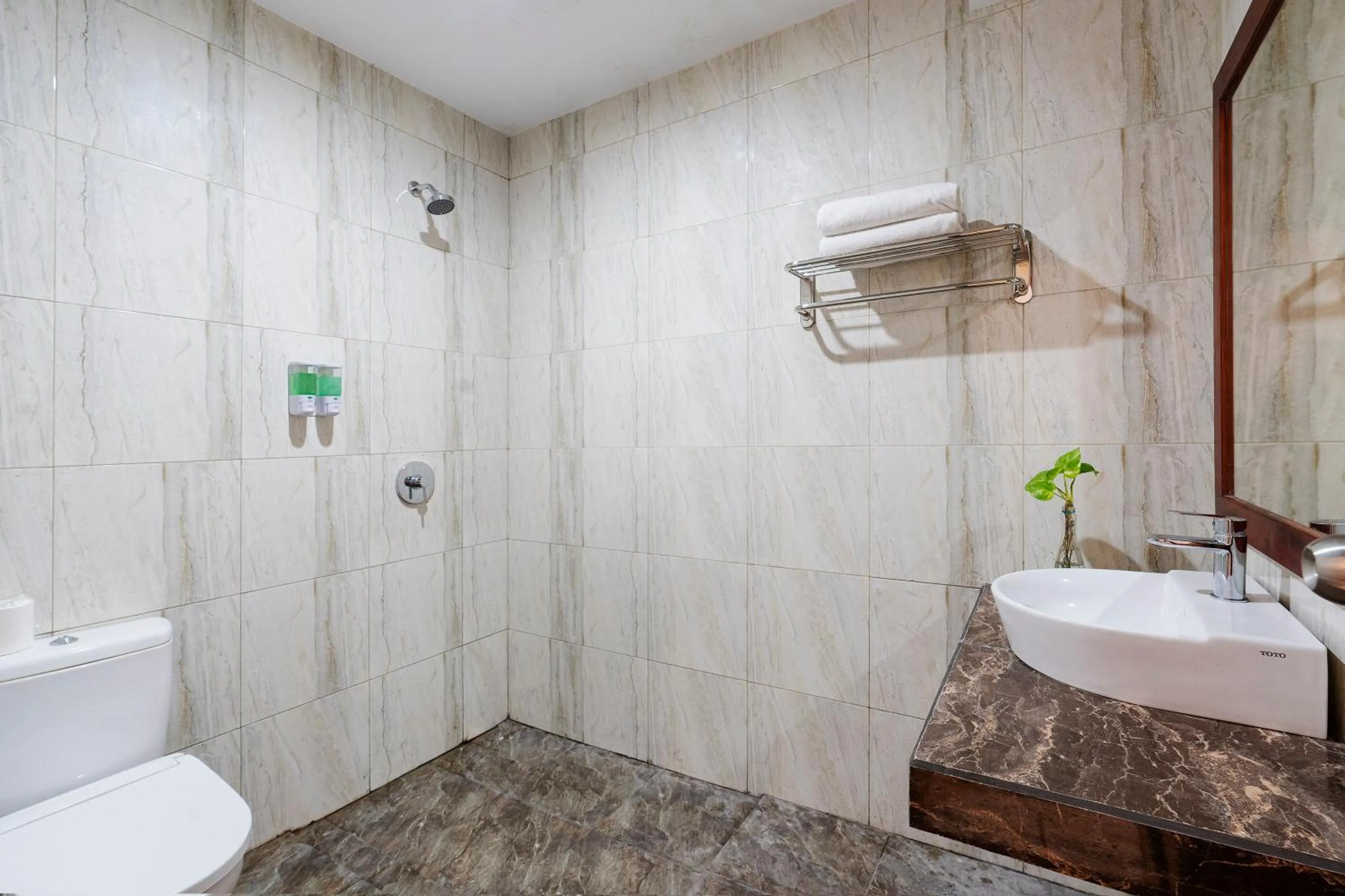 Shower in Kusuma Resort Seminyak