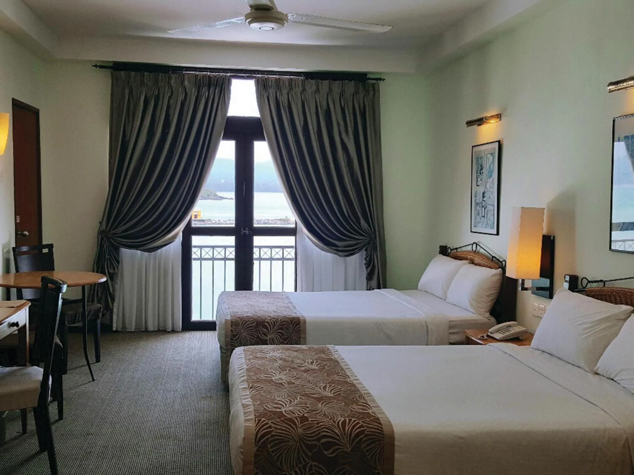 Shower, Bed in Resorts World Langkawi