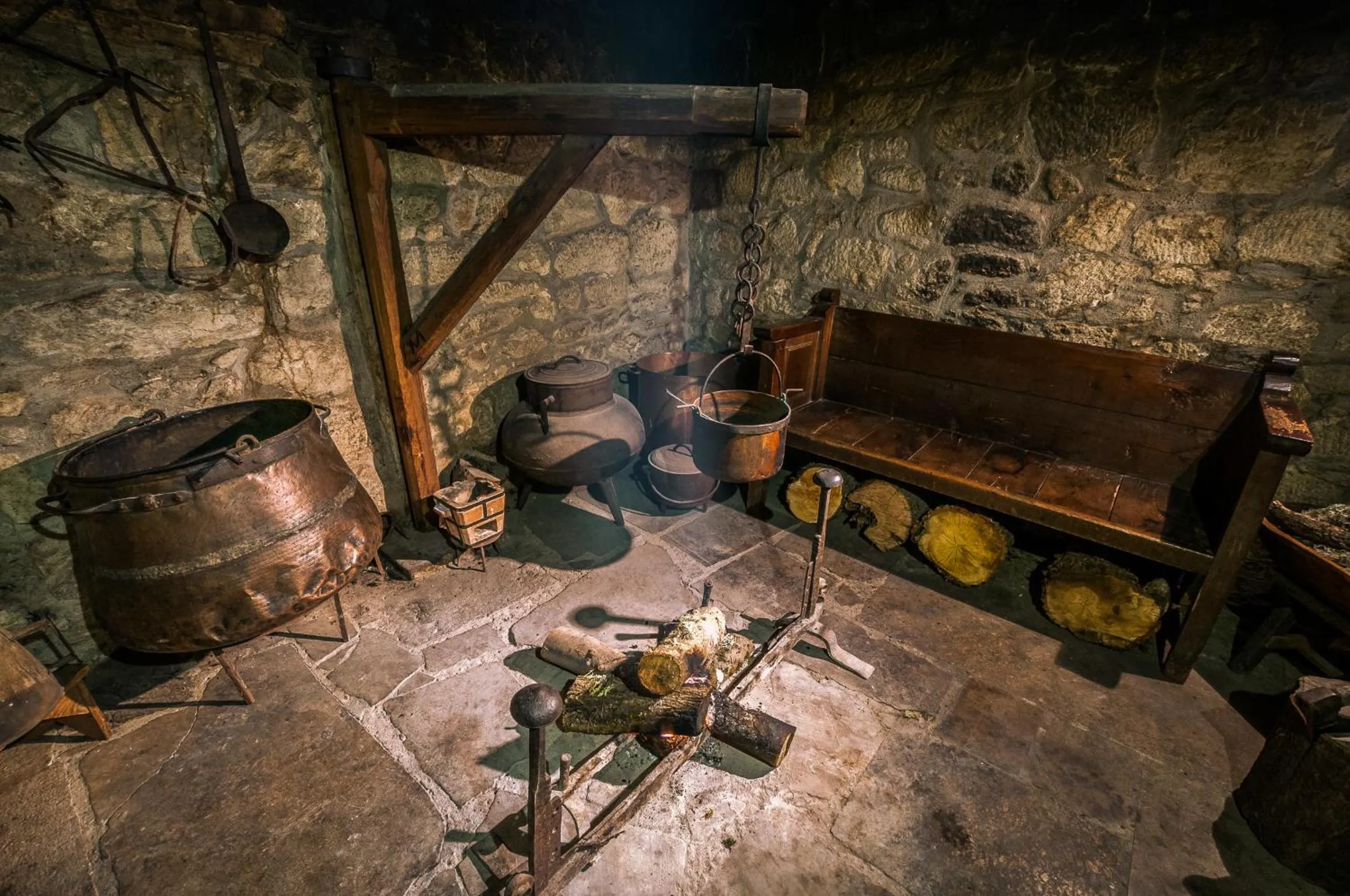 Communal kitchen in Casa Grande de Rosende
