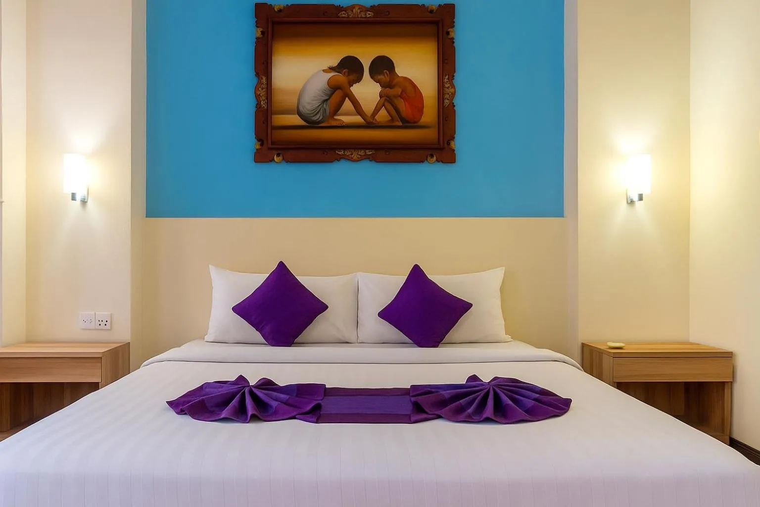 Bedroom, Bed in Puri Saron Denpasar Hotel