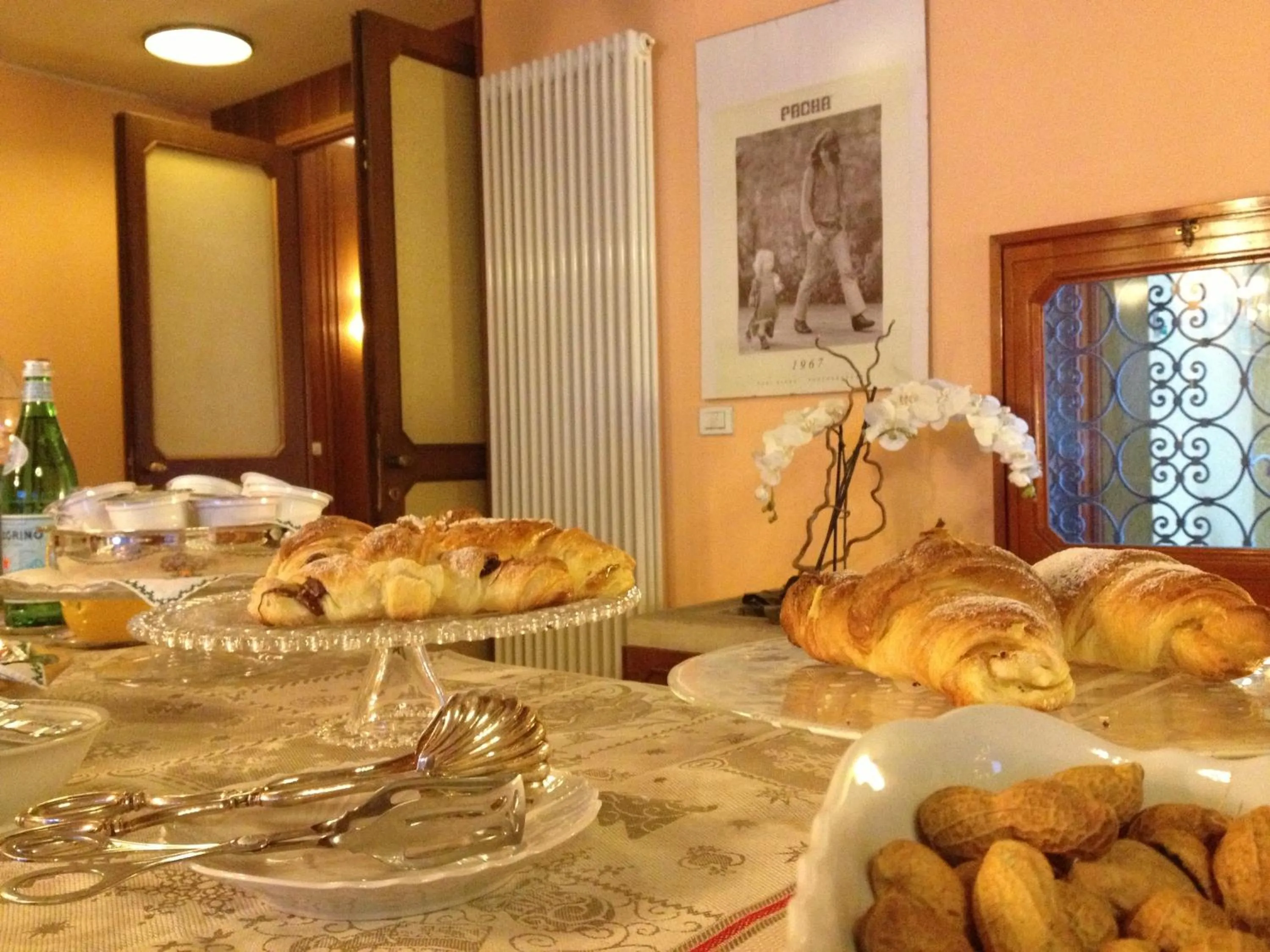 Buffet breakfast in Bed&Garden