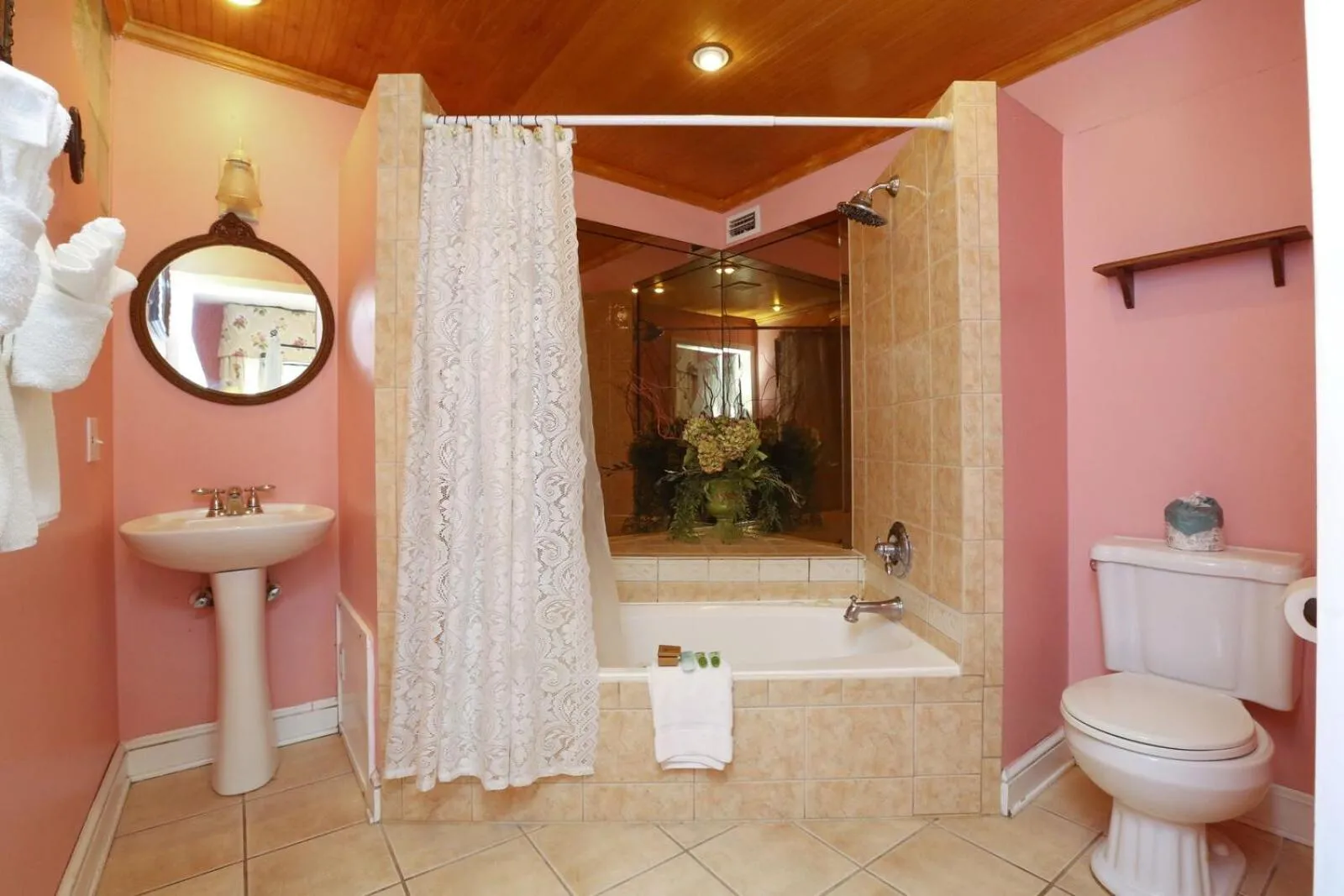 Bathroom in Historic Sevilla House (Adults only)