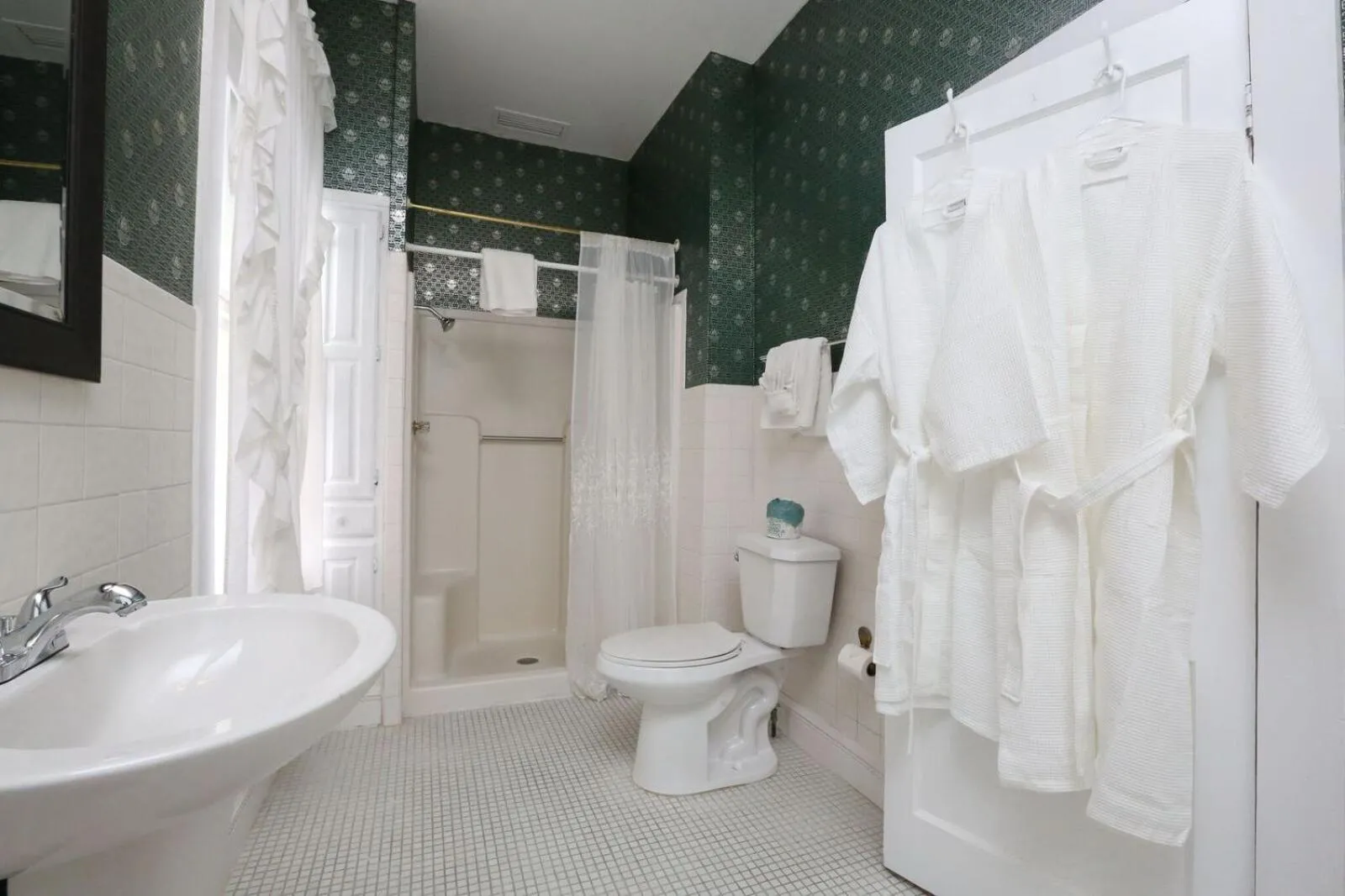 Bath in Historic Sevilla House (Adults only)